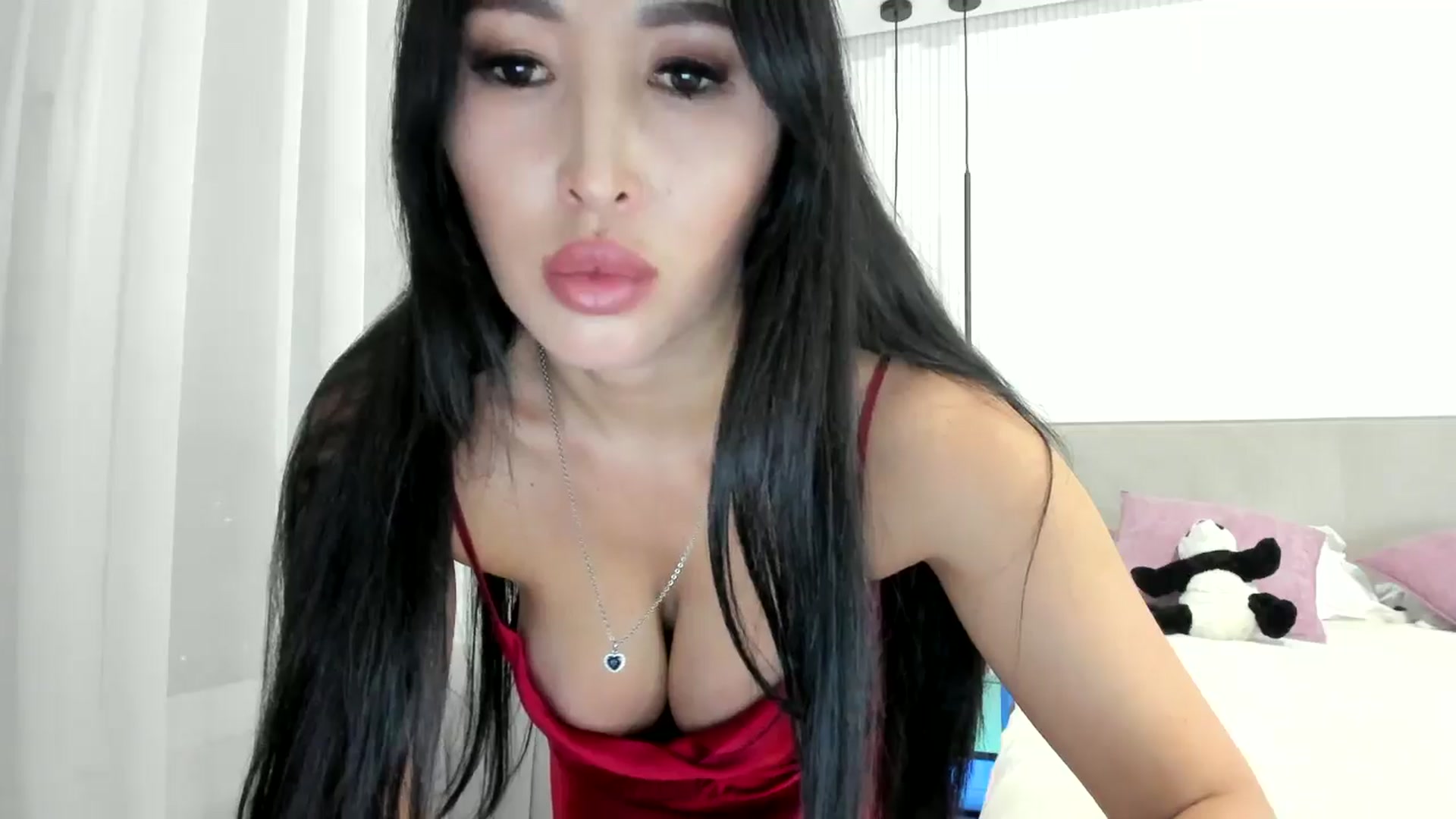 Gallery image thumbnail from KissableAsian's myfreecams stream on, 03/28/2025, 21:45 image 3 of 20