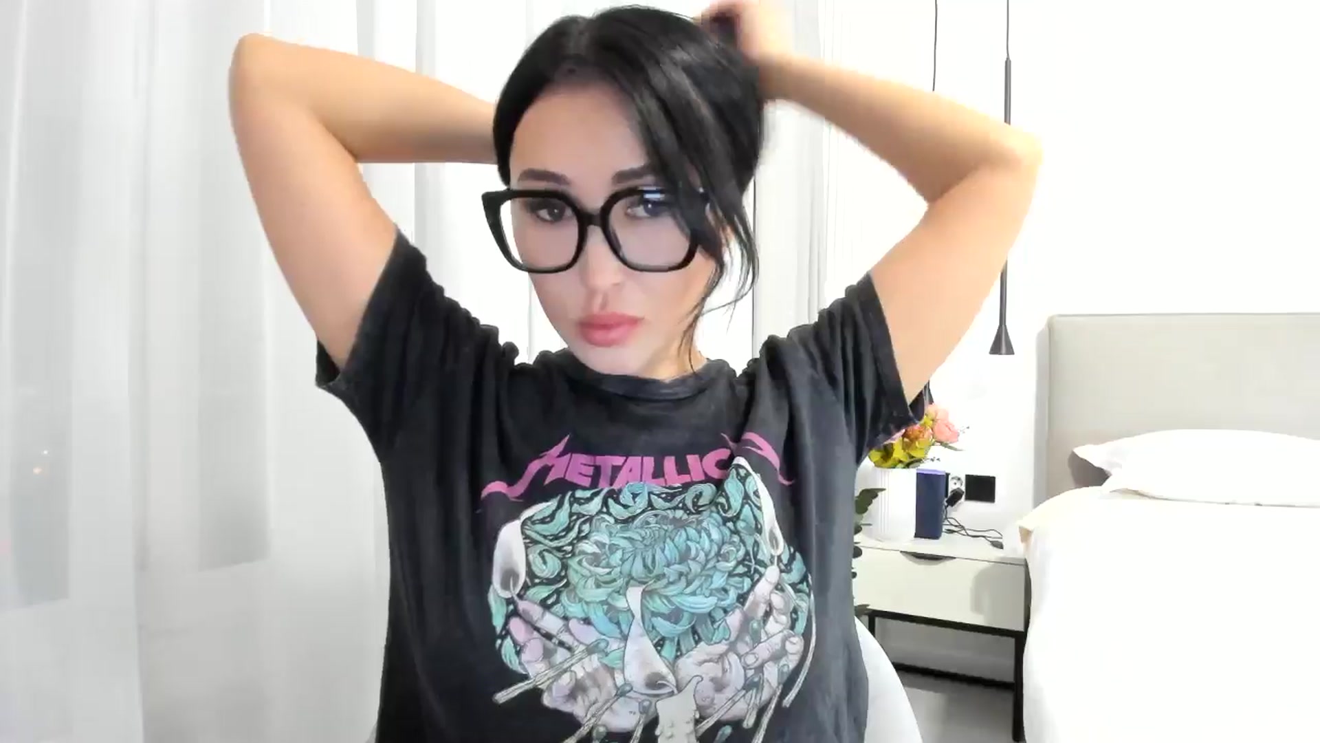 Gallery image thumbnail from KissableAsian's myfreecams stream on, 04/03/2025, 21:02 image 18 of 20