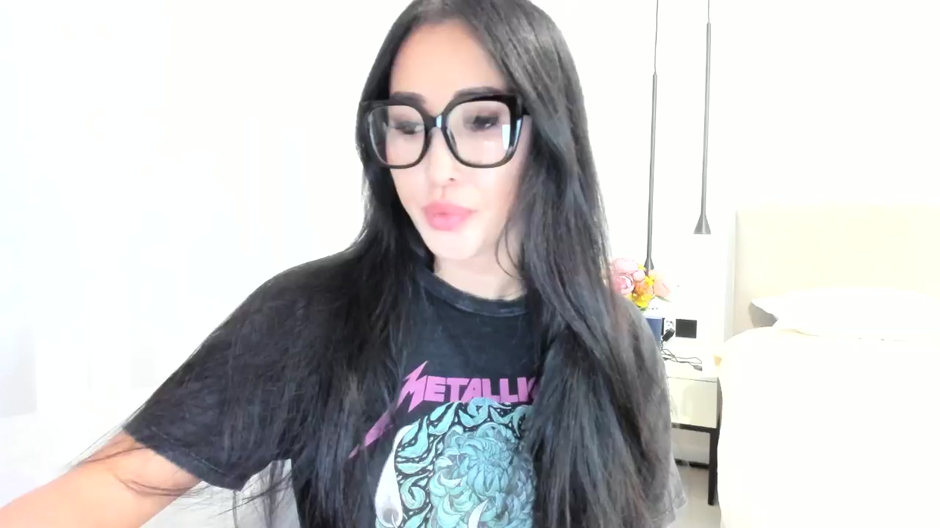 Gallery image thumbnail from KissableAsian's myfreecams stream on, 04/03/2025, 21:02 image 12 of 20
