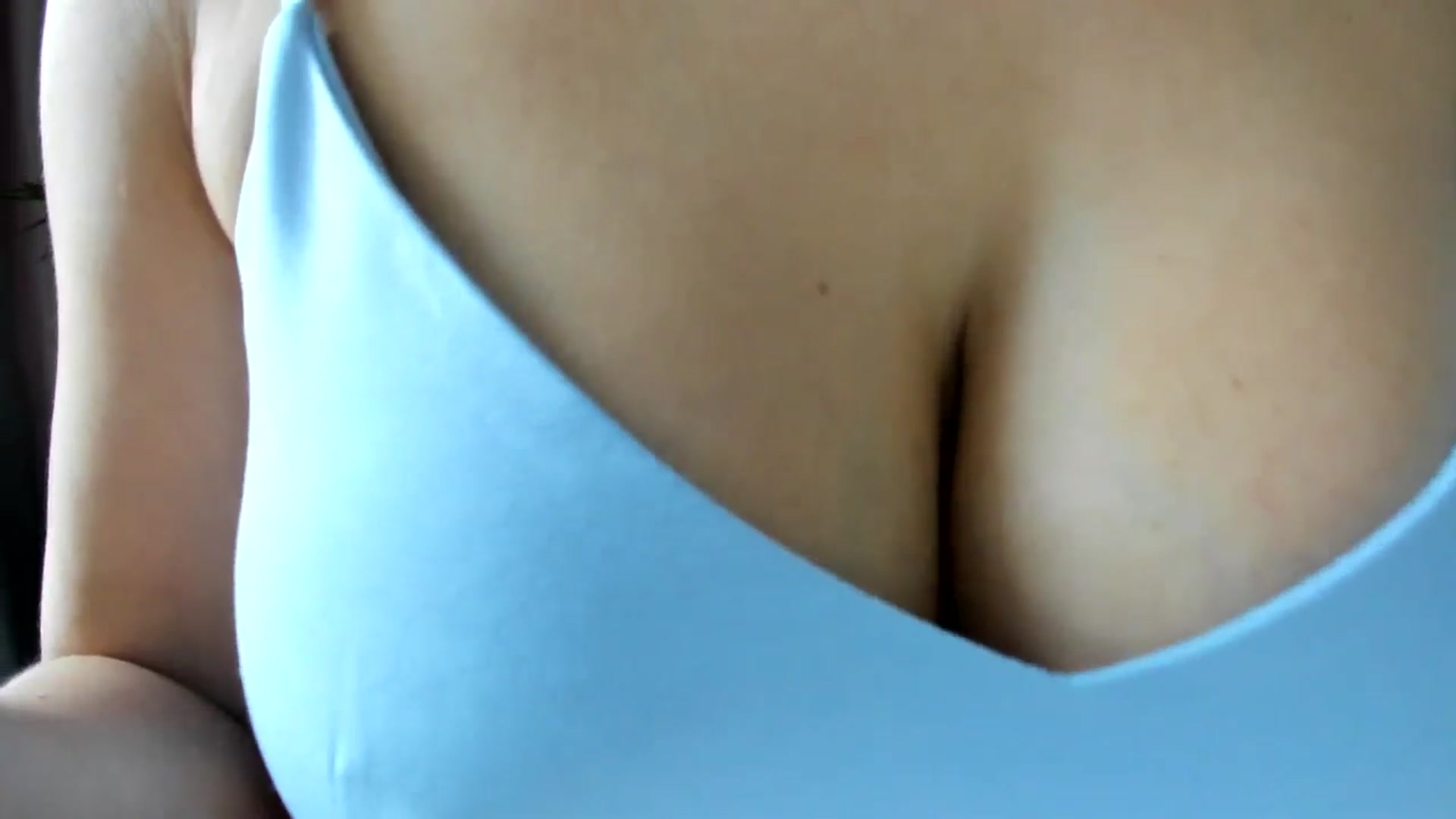 Gallery image thumbnail from KissableAsian's myfreecams stream on, 04/21/2025, 14:24 image 2 of 20