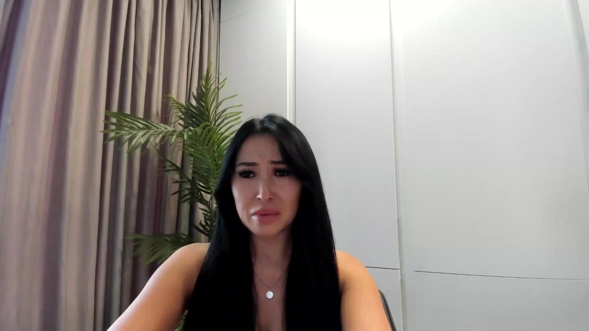 Gallery image thumbnail from KissableAsian's myfreecams stream on, 04/23/2025, 14:16 image 16 of 20
