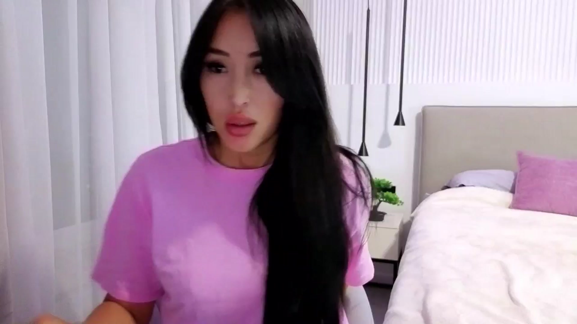 Gallery image thumbnail from KissableAsian's myfreecams stream on, 08/25/2025, 22:33 image 14 of 20