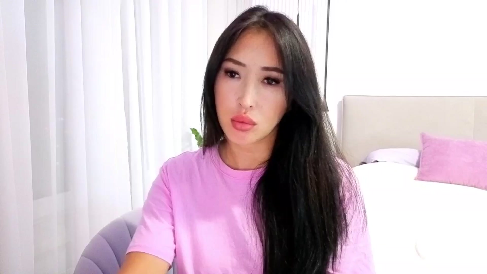 Gallery image thumbnail from KissableAsian's myfreecams stream on, 08/25/2025, 22:33 image 20 of 20