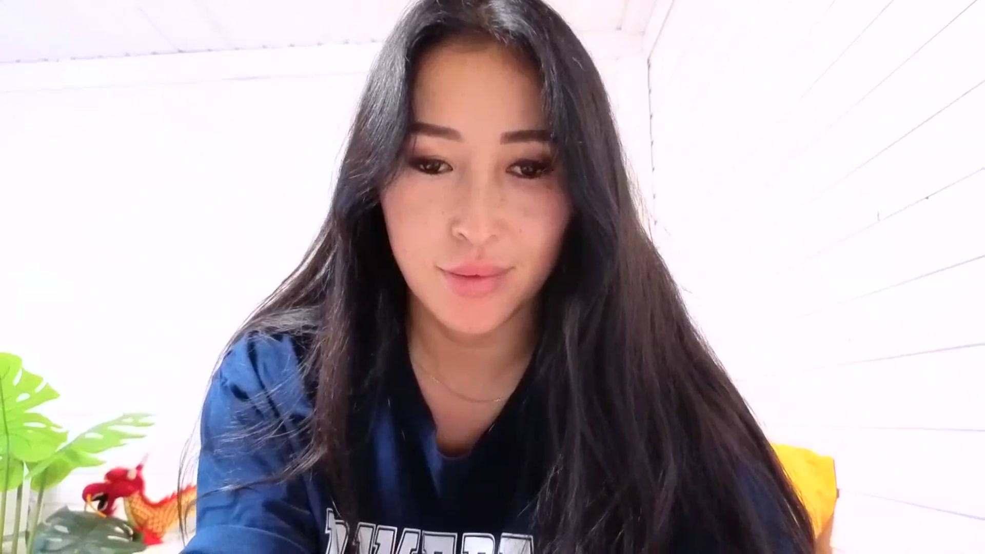 Gallery image thumbnail from KissableAsian's myfreecams stream on, 10/24/2025, 12:53 image 6 of 20