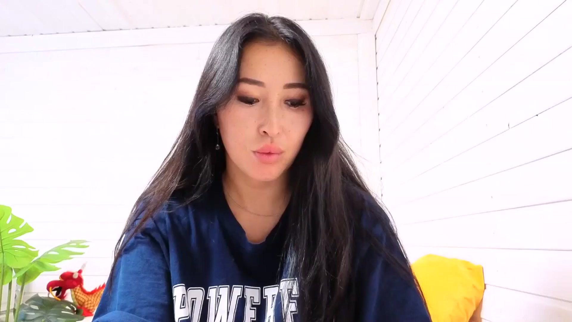 Gallery image thumbnail from KissableAsian's myfreecams stream on, 10/24/2025, 12:53 image 3 of 20