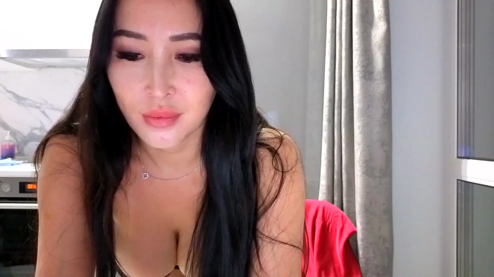 Gallery image thumbnail from KissableAsian's myfreecams stream on, 11/13/2025, 21:03 image 4 of 20