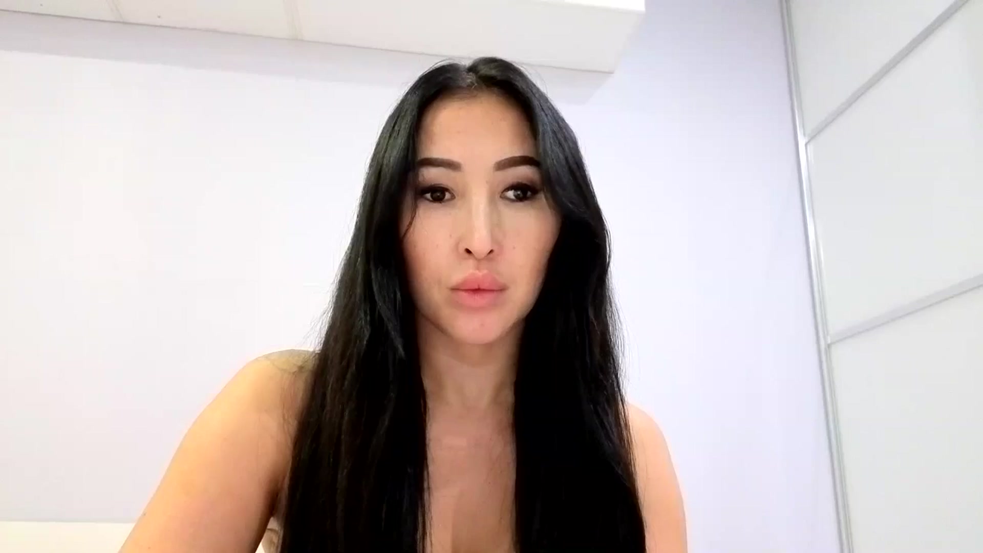 Gallery image thumbnail from KissableAsian's myfreecams stream on, 11/14/2025, 14:04 image 14 of 20