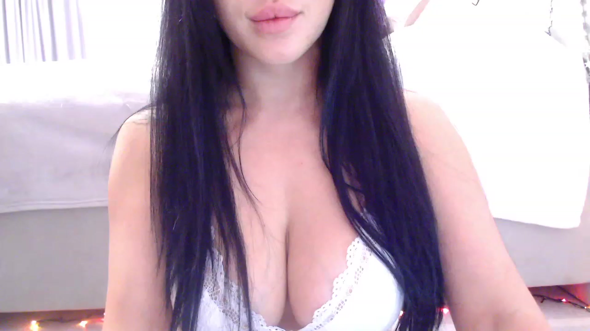 Gallery image thumbnail from Kissable_'s myfreecams stream on, 12/10/2022, 17:24 image 20 of 20