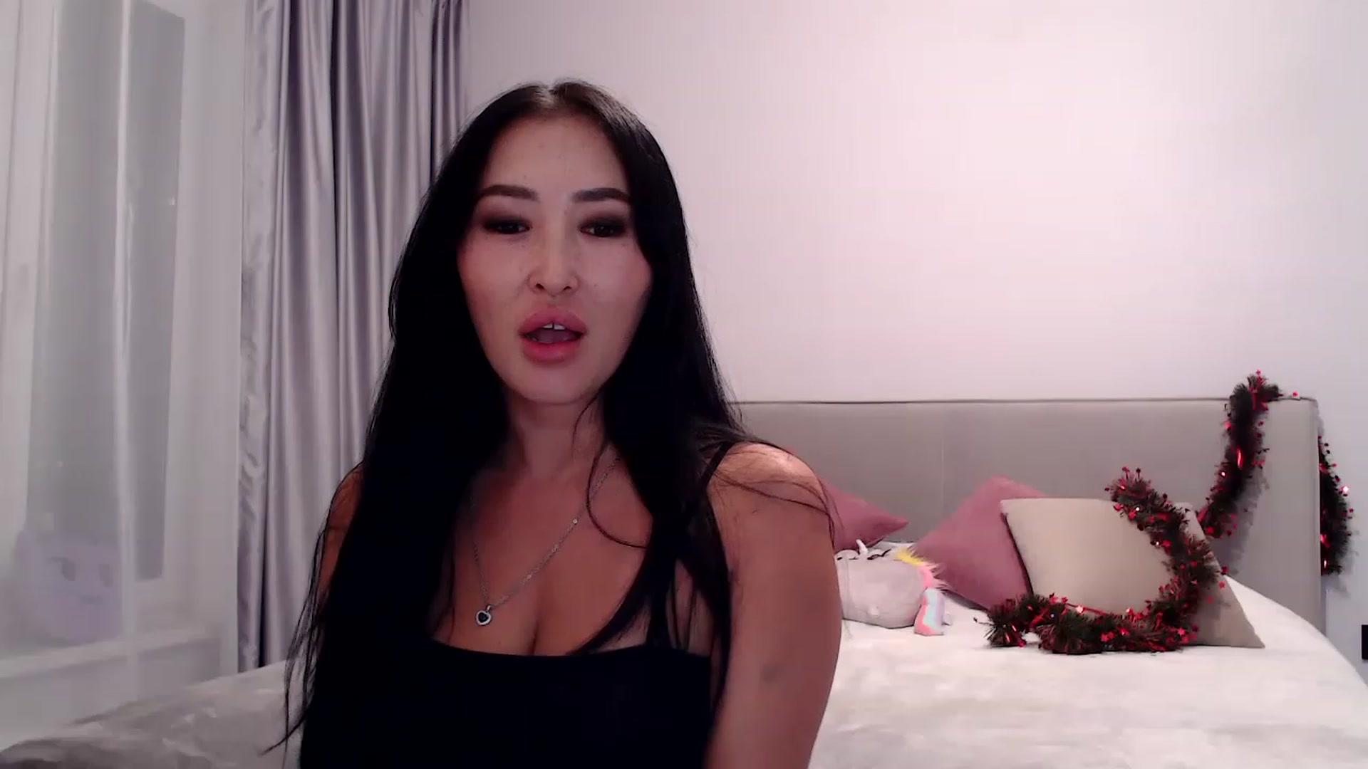 Gallery image thumbnail from Kissable_'s myfreecams stream on, 12/27/2022, 19:23 image 14 of 20