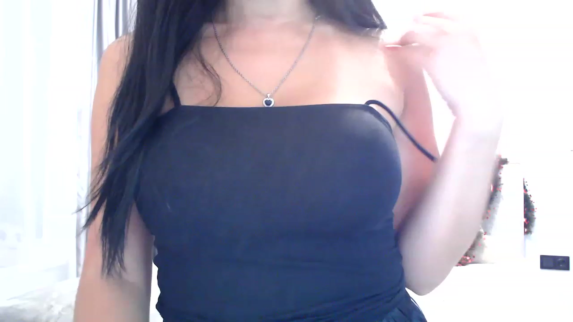 Gallery image thumbnail from Kissable_'s myfreecams stream on, 12/27/2022, 19:59 image 19 of 20