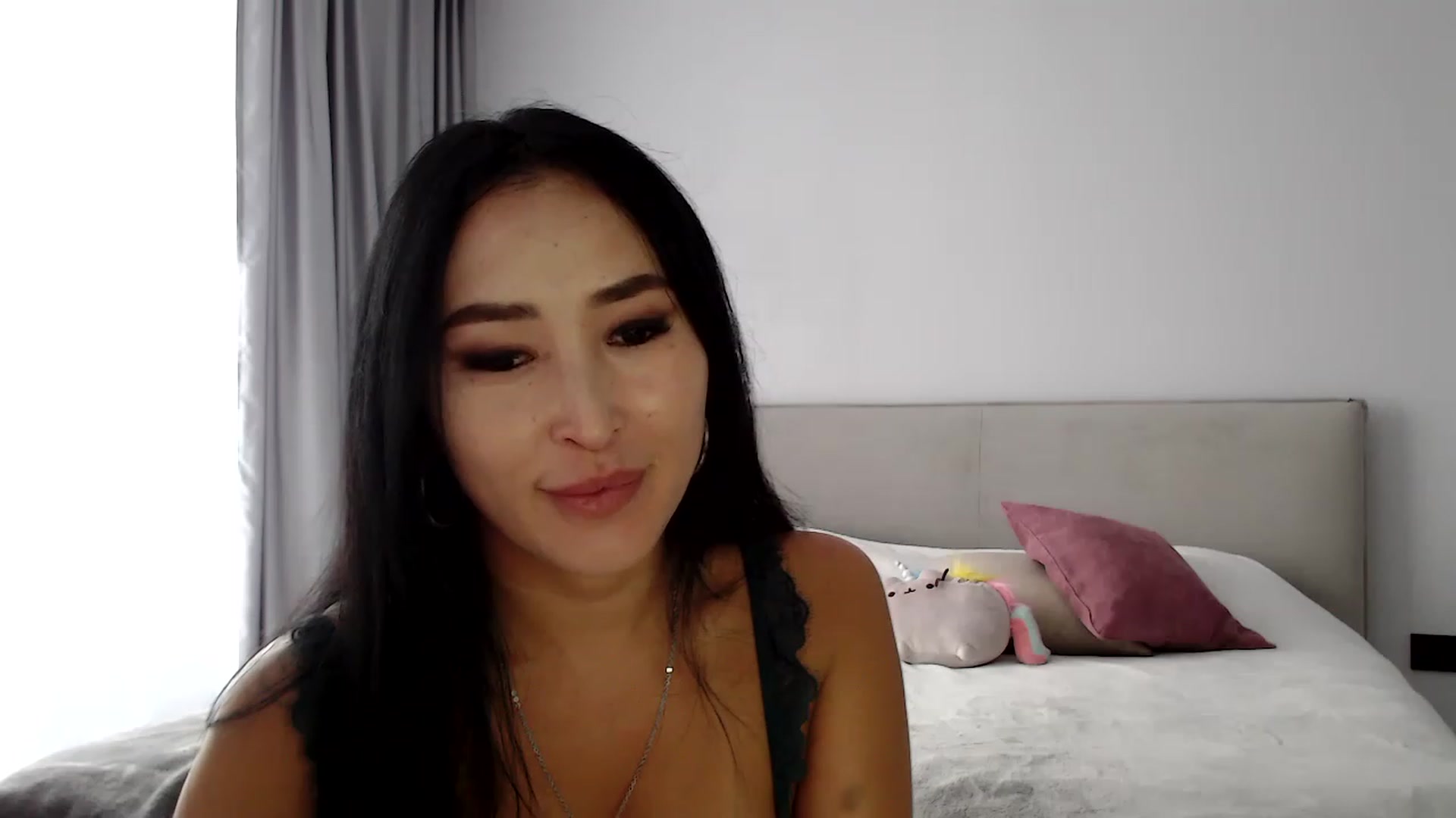 Gallery image thumbnail from Kissable_'s myfreecams stream on, 12/28/2022, 09:22 image 16 of 20