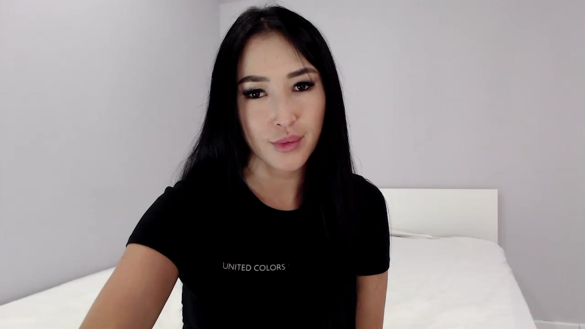 Gallery image thumbnail from Kissable_'s myfreecams stream on, 01/12/2023, 18:12 image 2 of 20