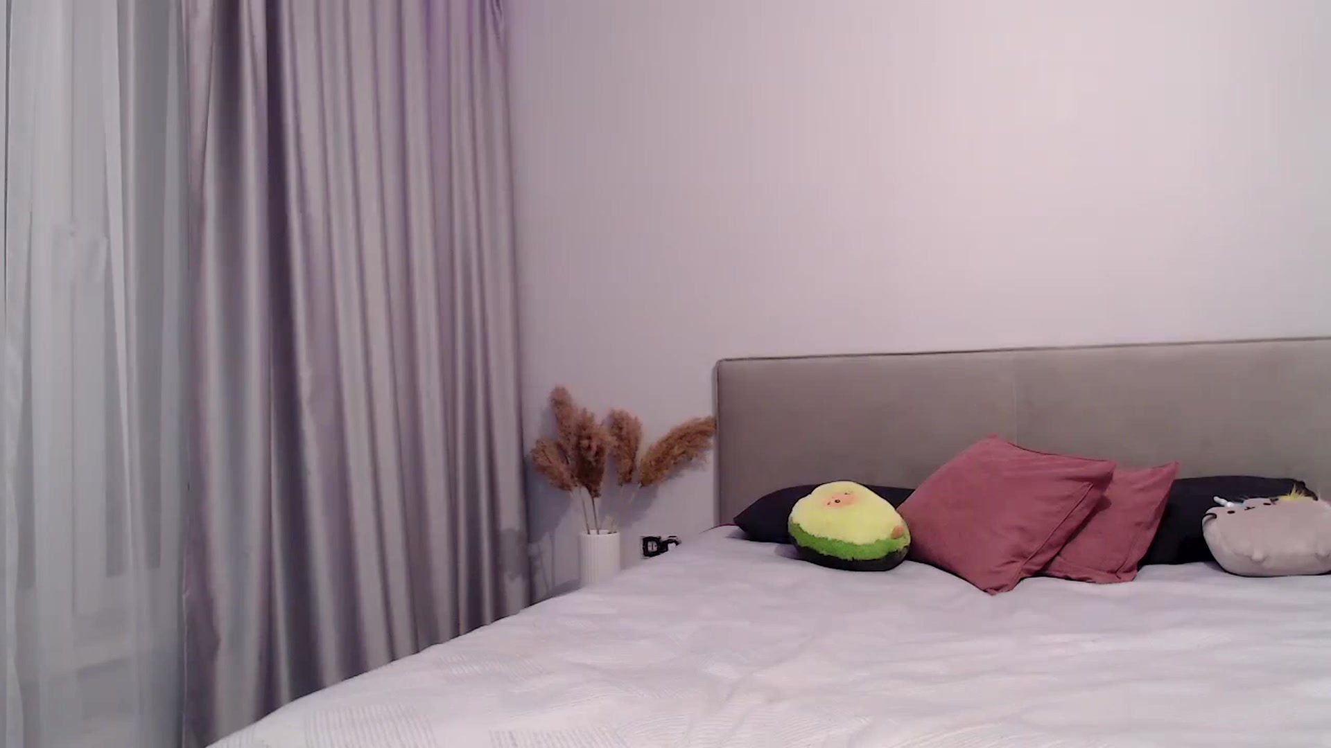 Gallery image thumbnail from Kissable_'s myfreecams stream on, 02/04/2023, 19:47 image 13 of 20
