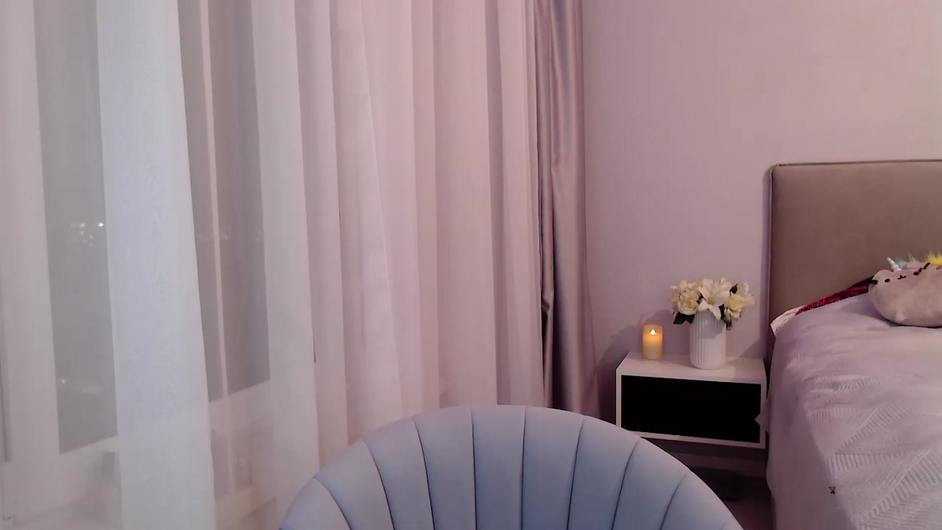 Gallery image thumbnail from Kissable_'s myfreecams stream on, 02/12/2023, 19:03 image 17 of 20