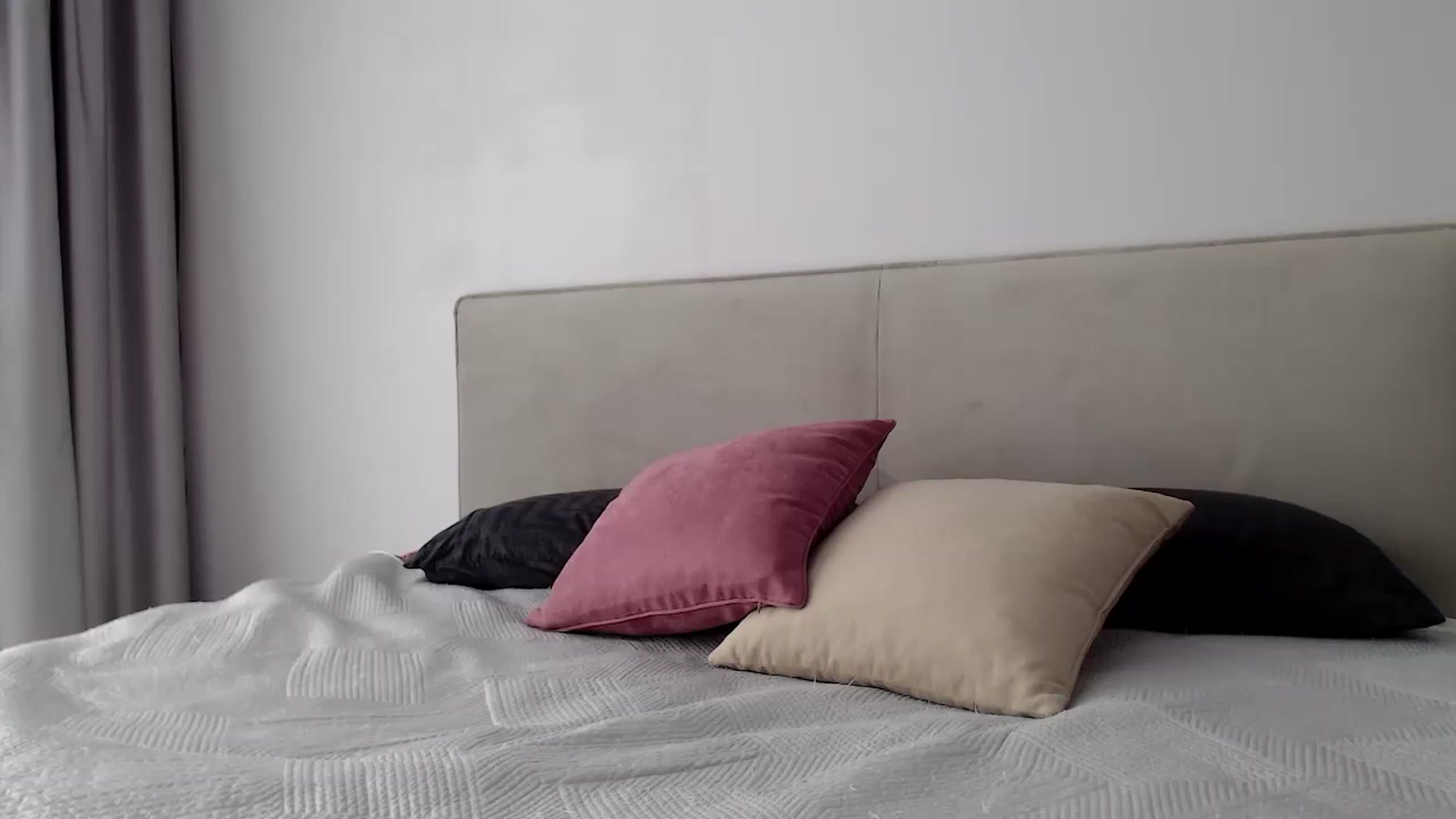 Gallery image thumbnail from Kissable_'s myfreecams stream on, 02/14/2023, 09:33 image 20 of 20