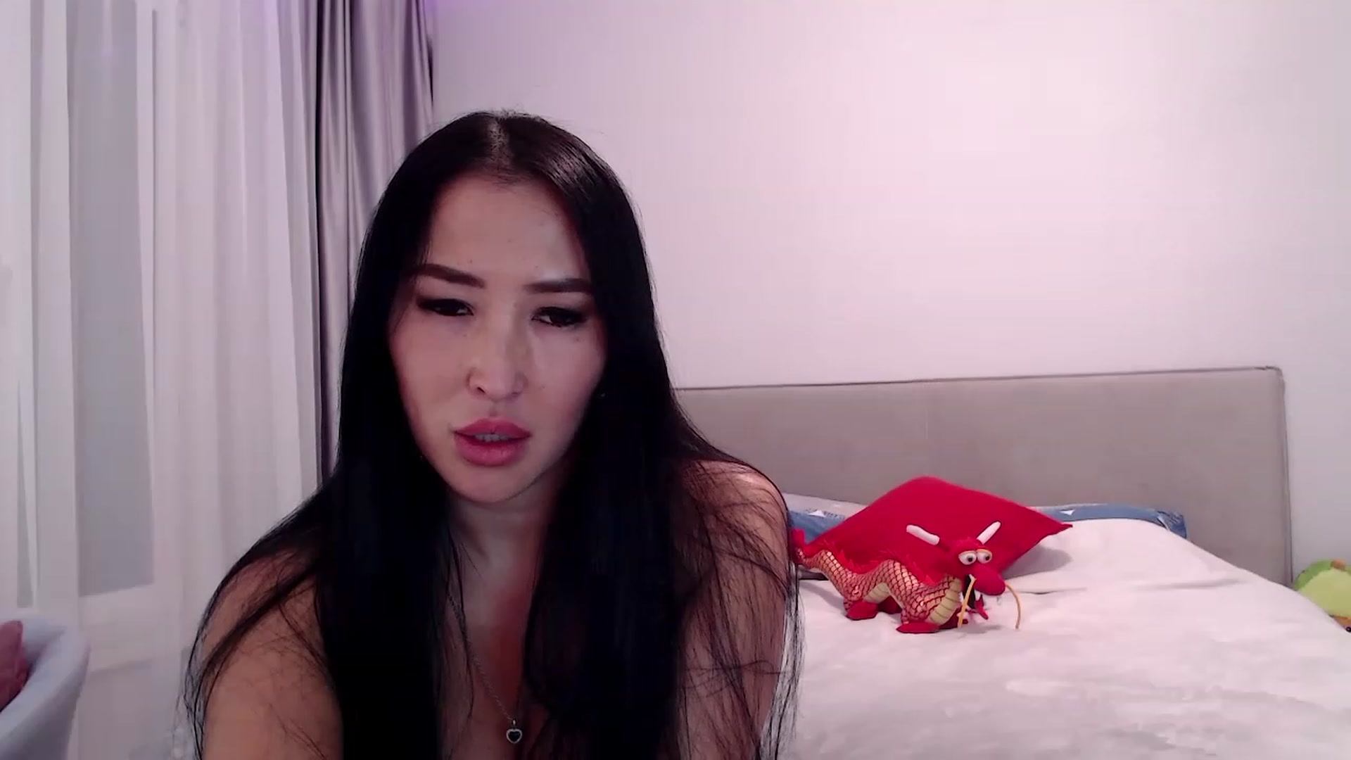 Gallery image thumbnail from Kissable_'s myfreecams stream on, 02/17/2023, 22:29 image 12 of 20