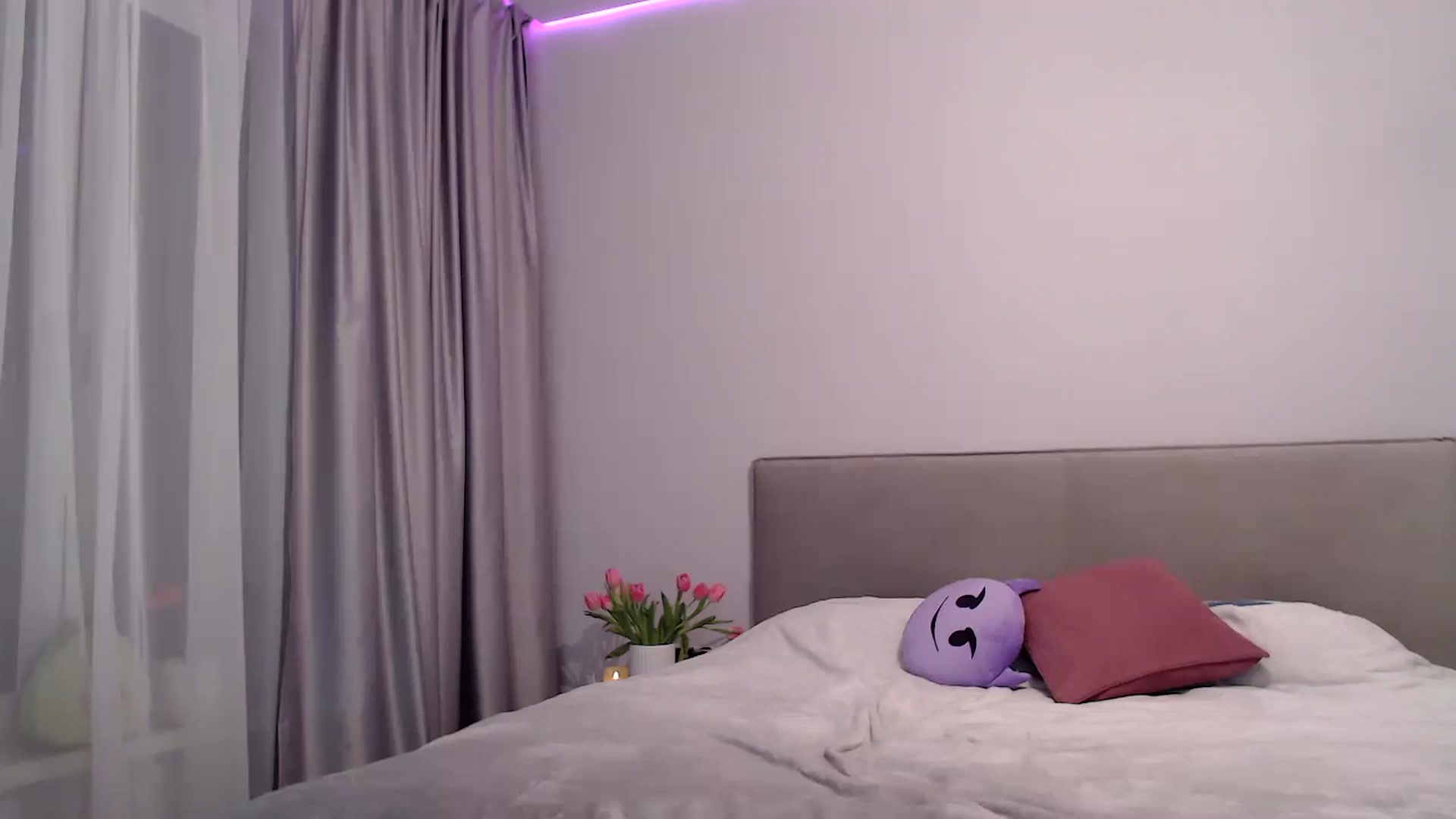 Gallery image thumbnail from Kissable_'s myfreecams stream on, 03/04/2023, 17:30 image 19 of 20