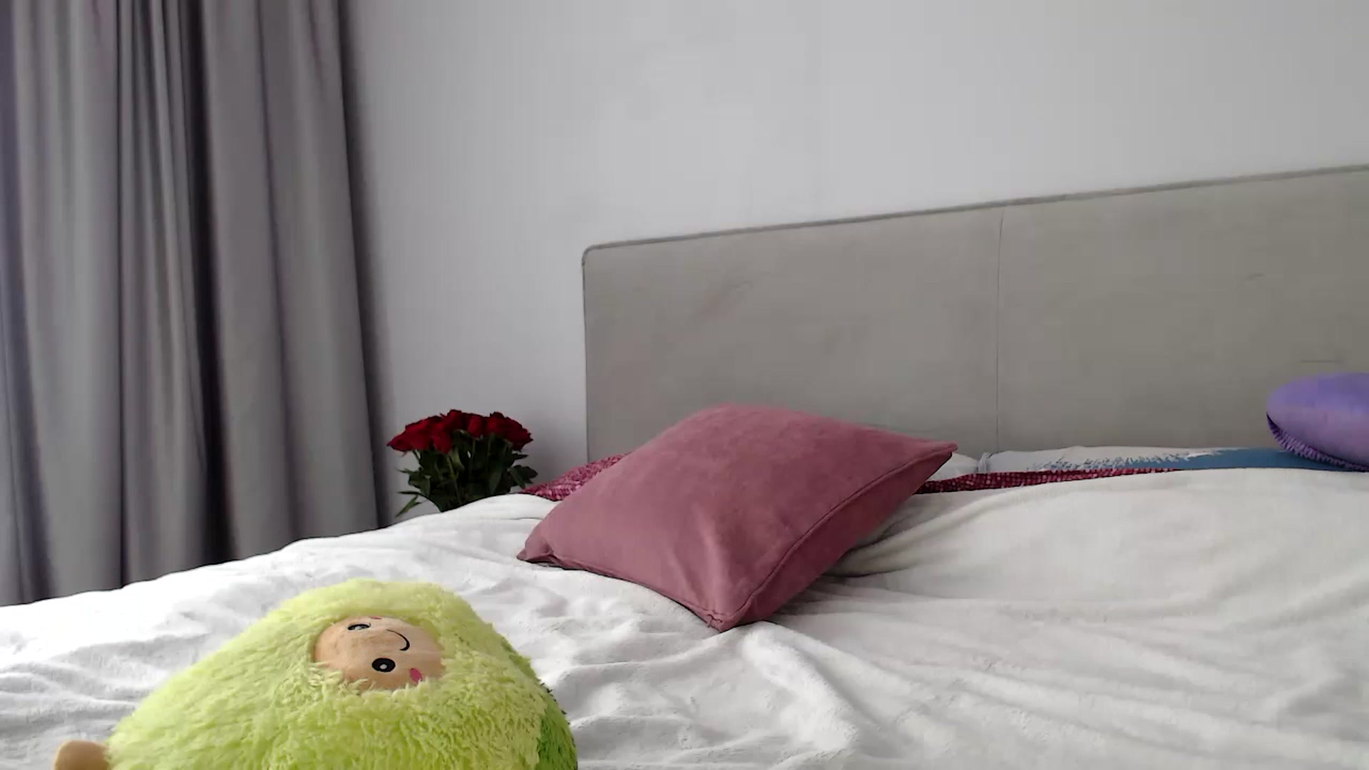 Gallery image thumbnail from Kissable_'s myfreecams stream on, 03/09/2023, 14:07 image 7 of 20