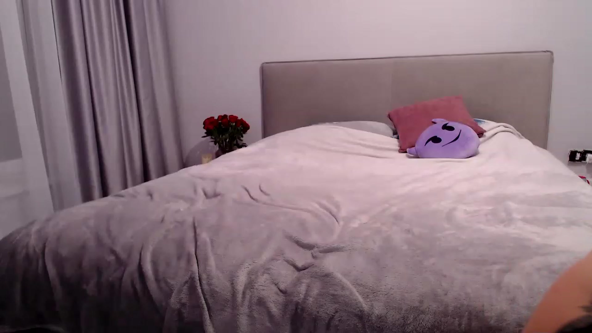 Gallery image thumbnail from Kissable_'s myfreecams stream on, 03/10/2023, 22:15 image 20 of 20