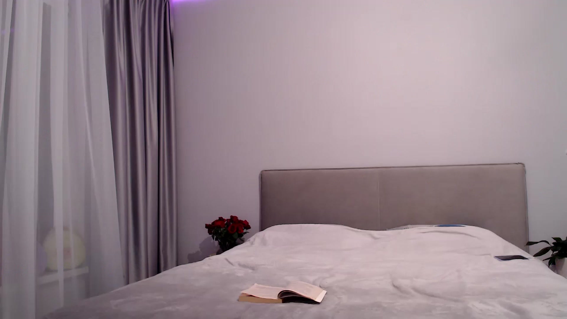 Gallery image thumbnail from Kissable_'s myfreecams stream on, 03/11/2023, 17:37 image 9 of 20