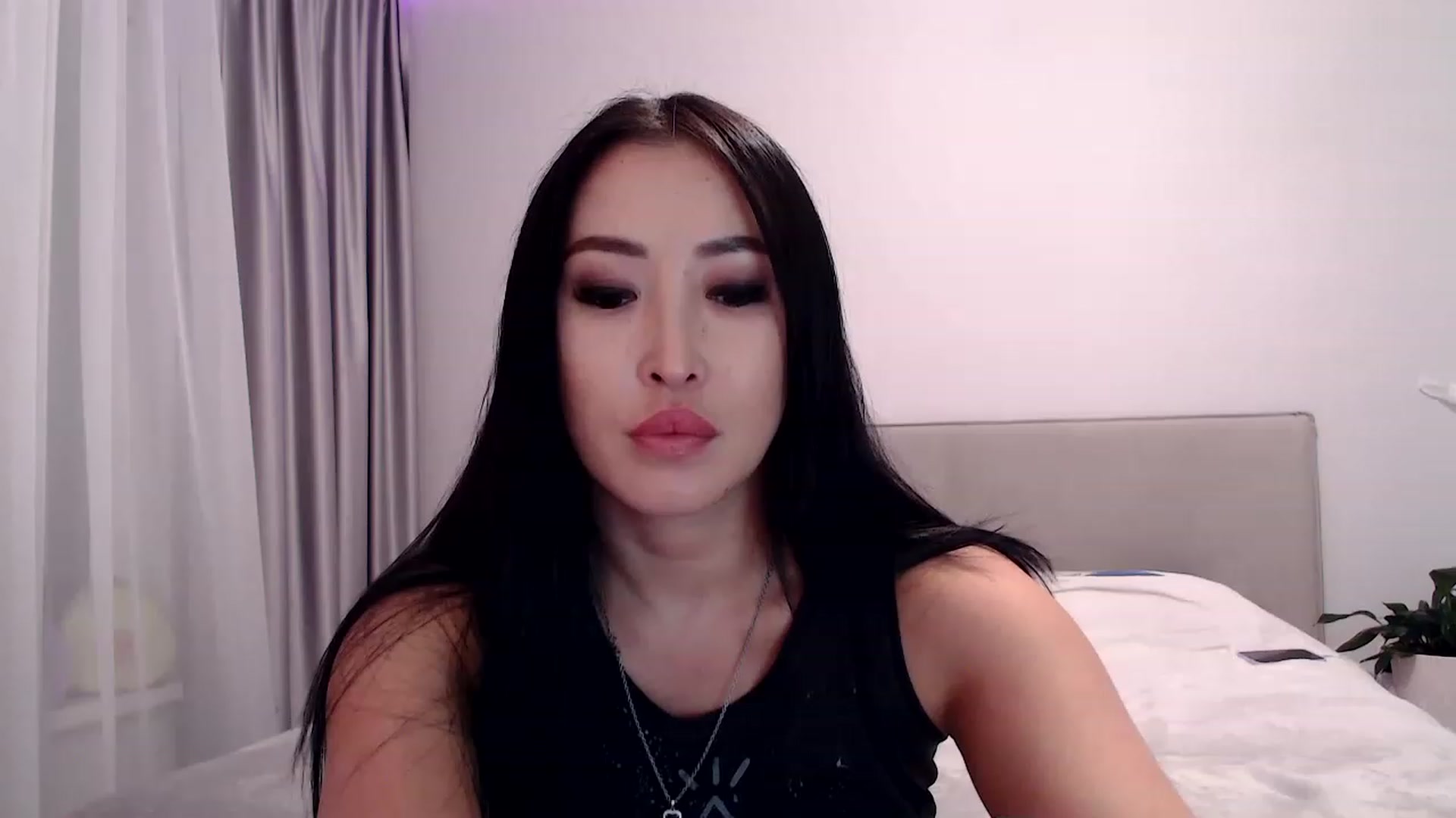 Gallery image thumbnail from Kissable_'s myfreecams stream on, 03/11/2023, 17:37 image 12 of 20