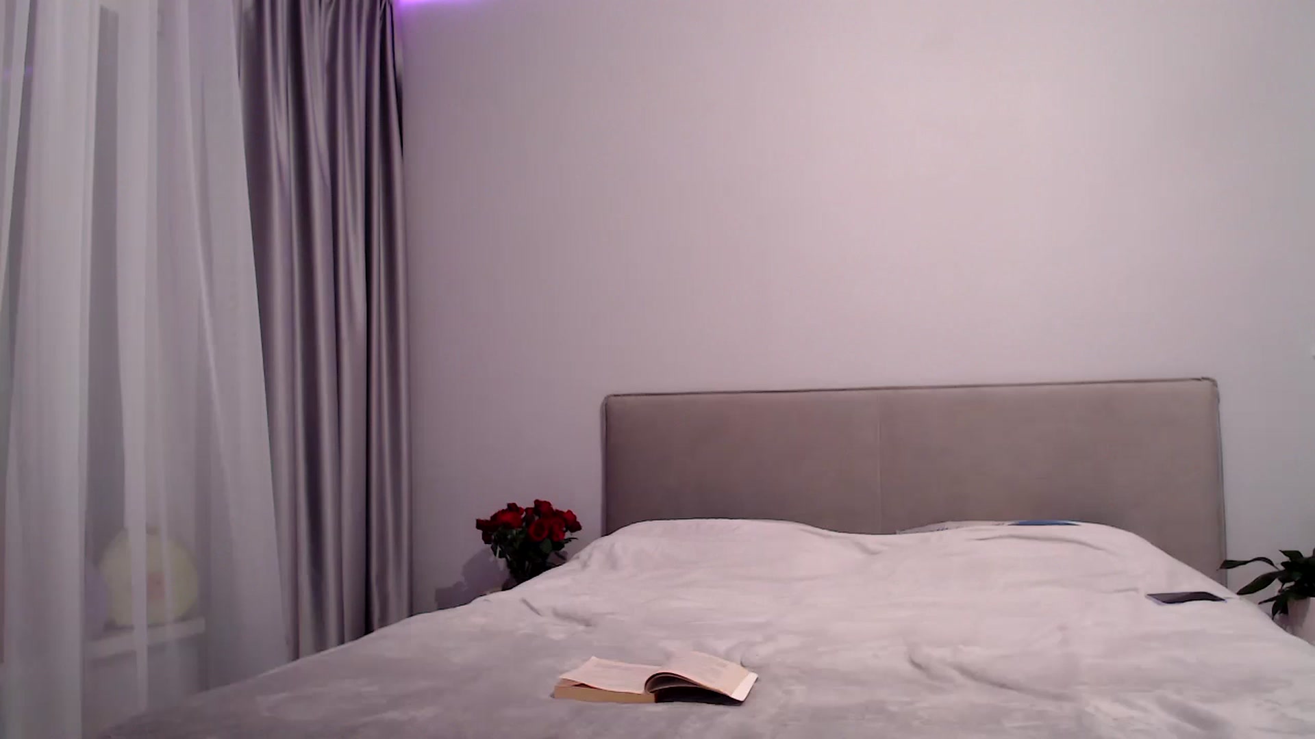 Gallery image thumbnail from Kissable_'s myfreecams stream on, 03/11/2023, 17:37 image 3 of 20