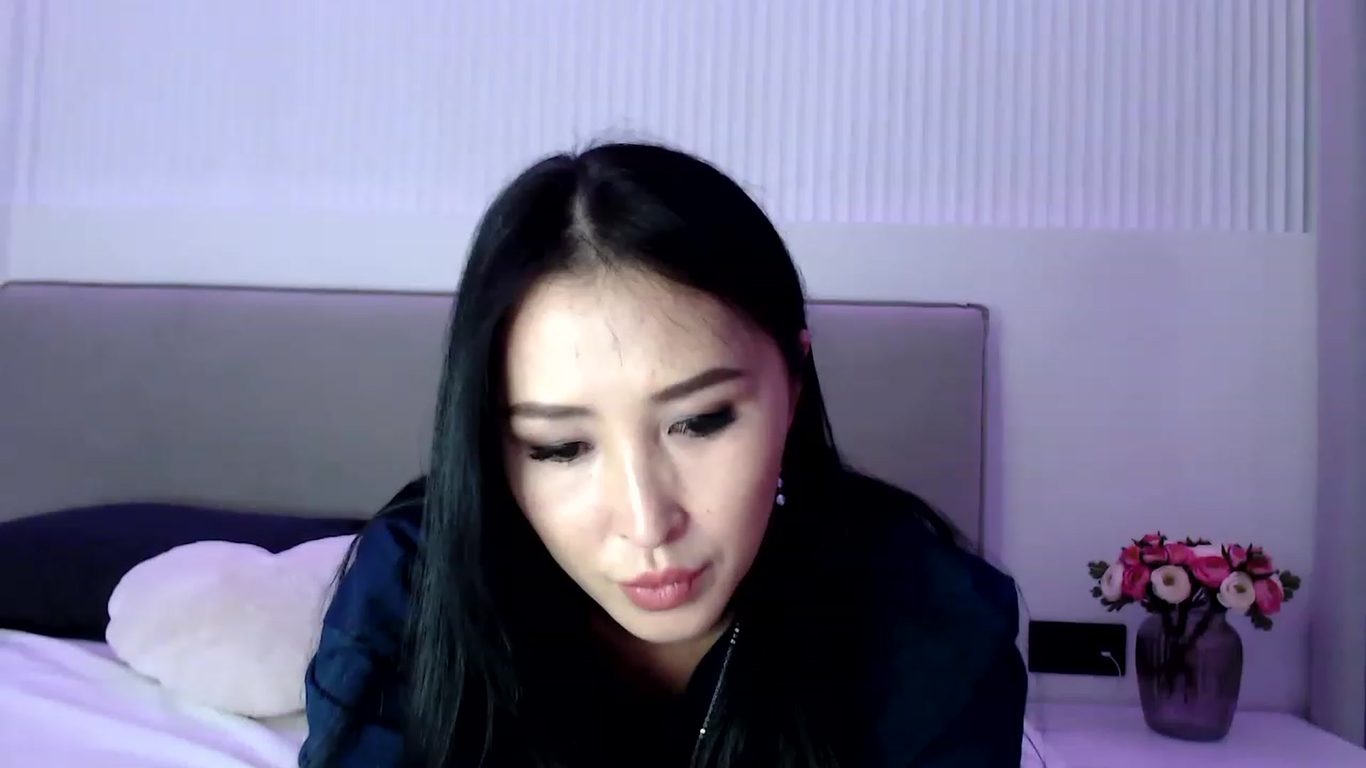Gallery image thumbnail from Kissable_'s myfreecams stream on, 05/20/2023, 19:13 image 2 of 20