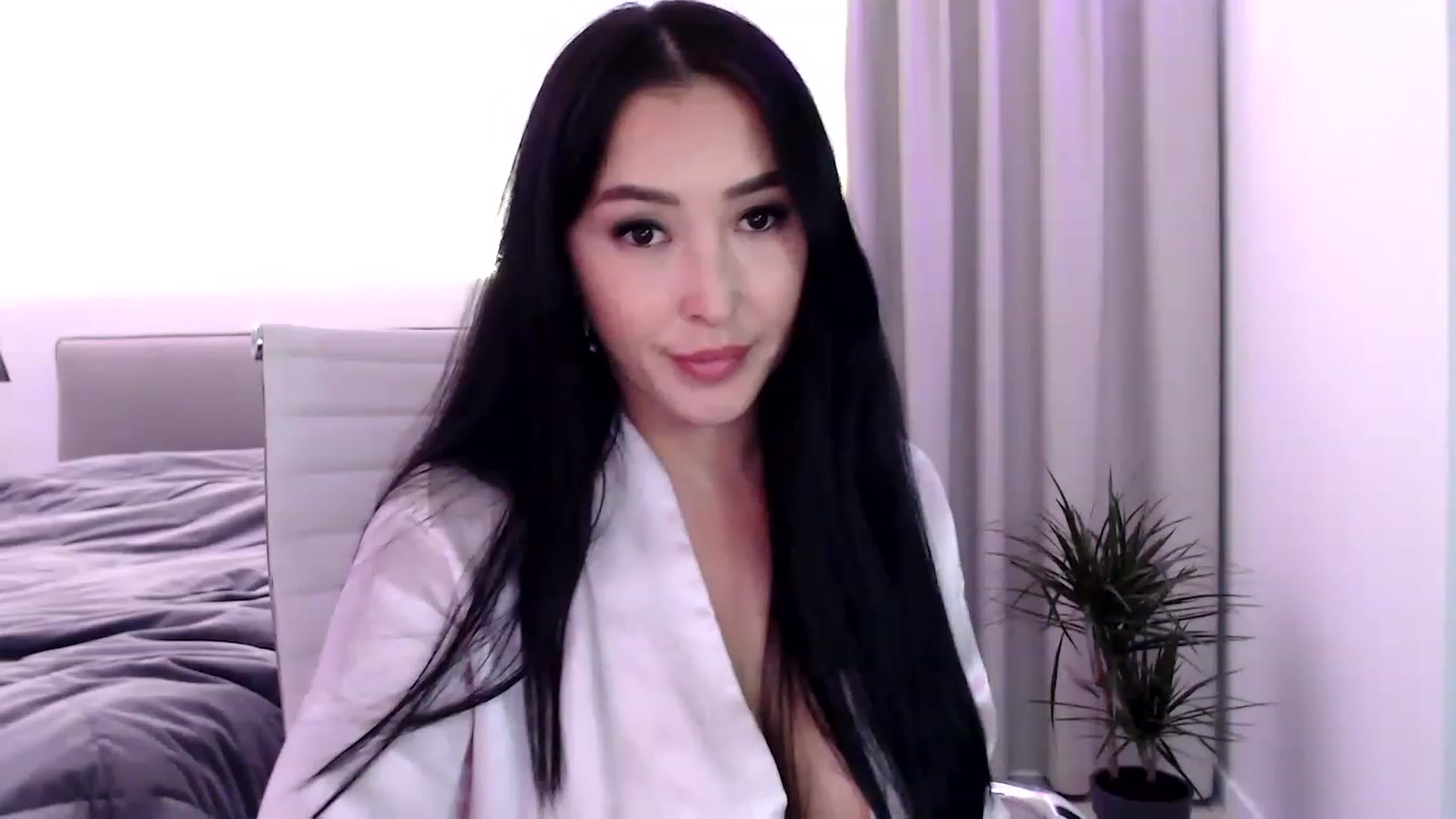 Gallery image thumbnail from Kissable_'s myfreecams stream on, 06/03/2023, 21:55 image 13 of 20