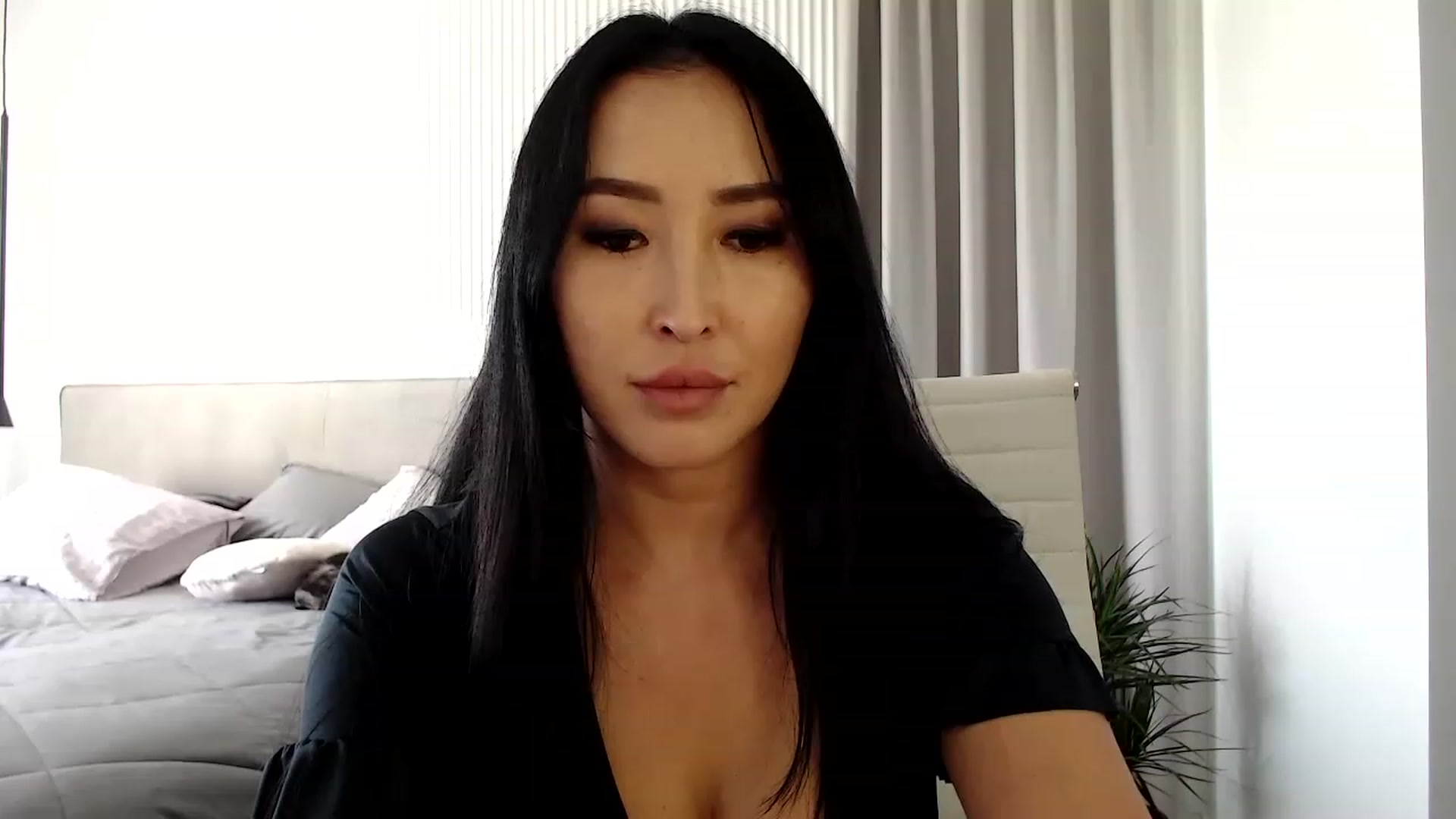 Gallery image thumbnail from Kissable_'s myfreecams stream on, 06/06/2023, 14:35 image 1 of 20