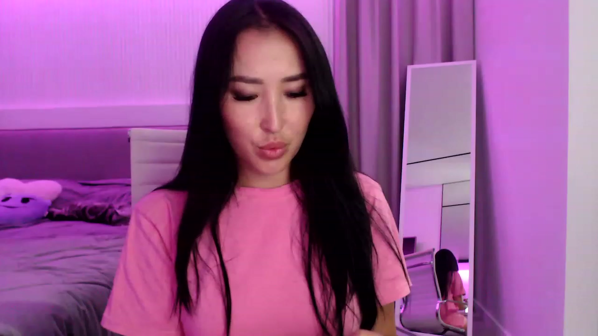 Gallery image thumbnail from Kissable_'s myfreecams stream on, 06/24/2023, 19:26 image 11 of 20