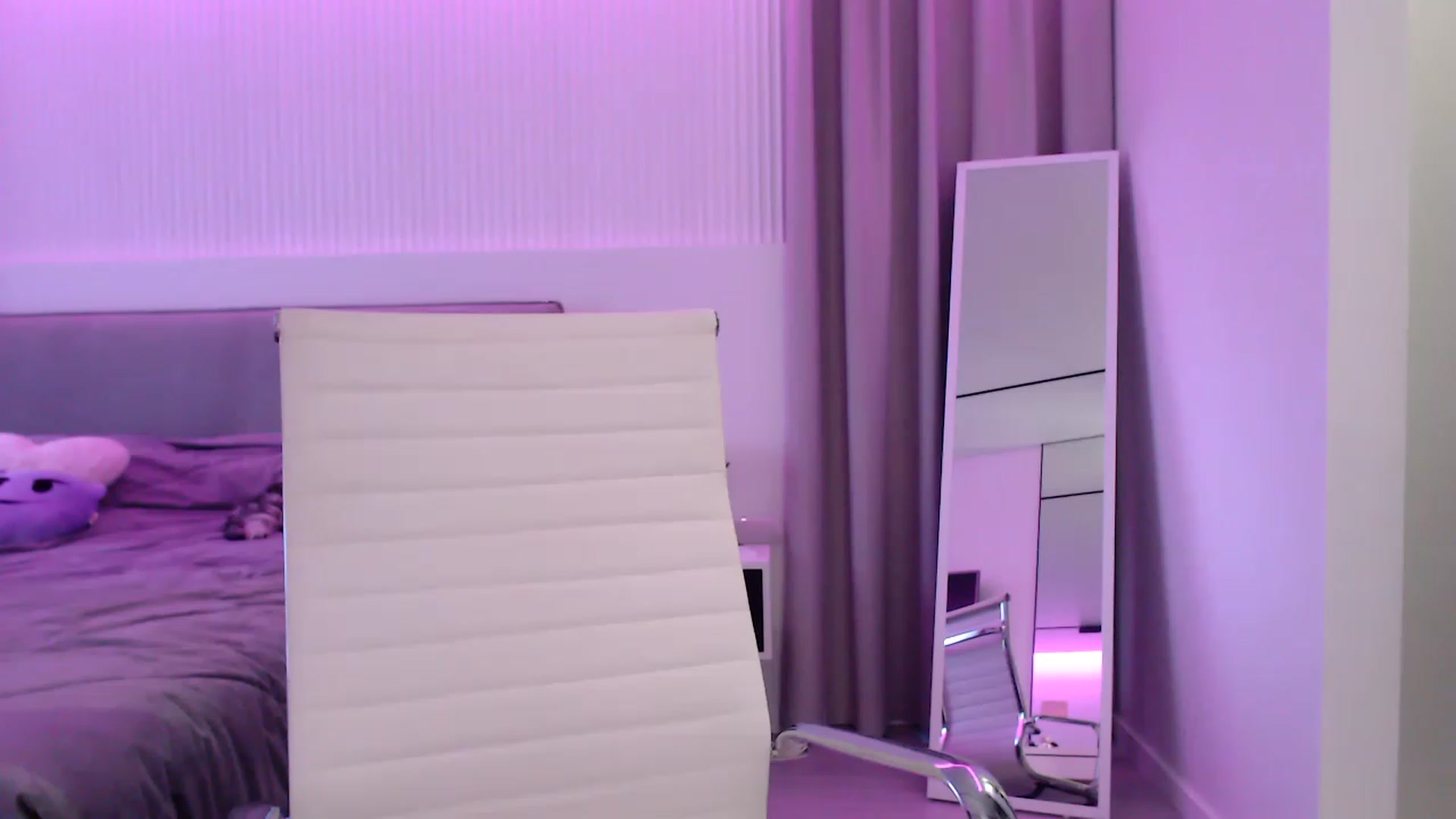 Gallery image thumbnail from Kissable_'s myfreecams stream on, 06/24/2023, 19:26 image 3 of 20