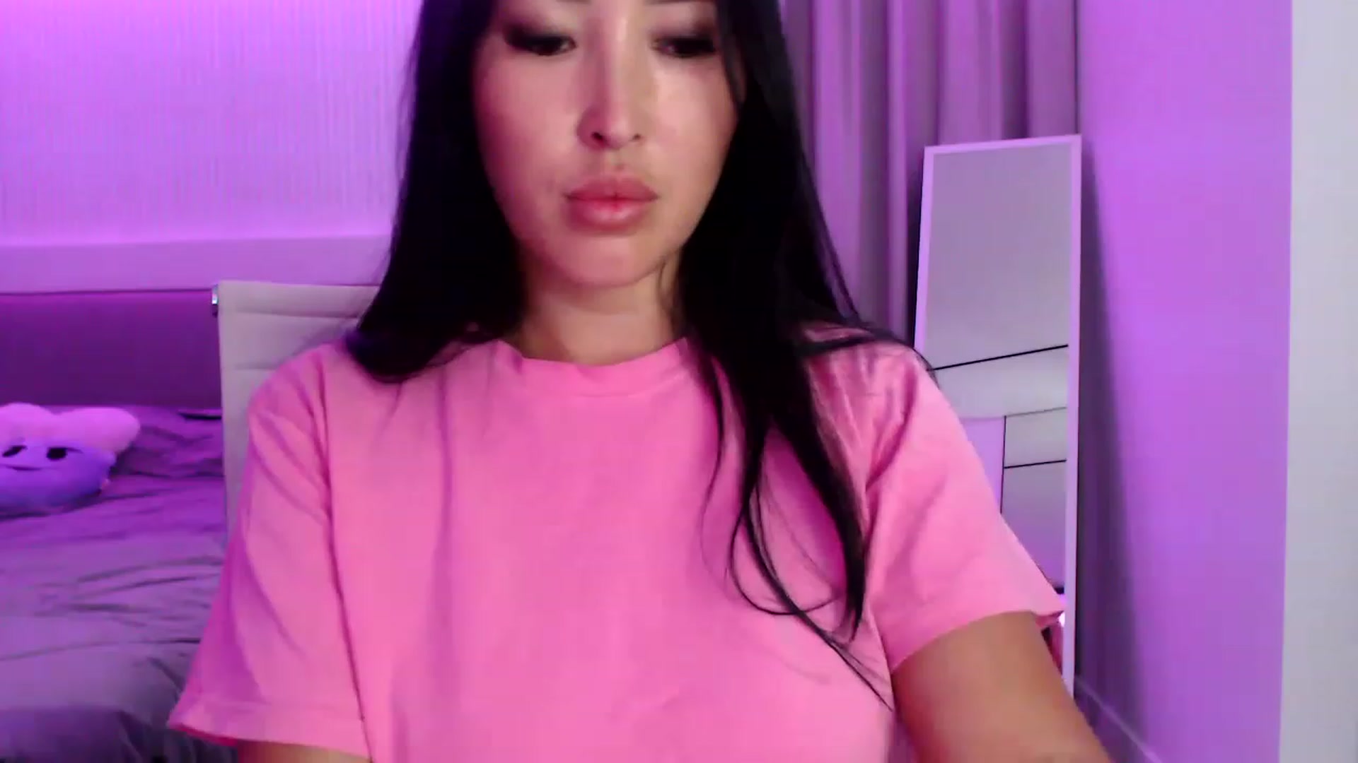 Gallery image thumbnail from Kissable_'s myfreecams stream on, 06/24/2023, 19:26 image 13 of 20