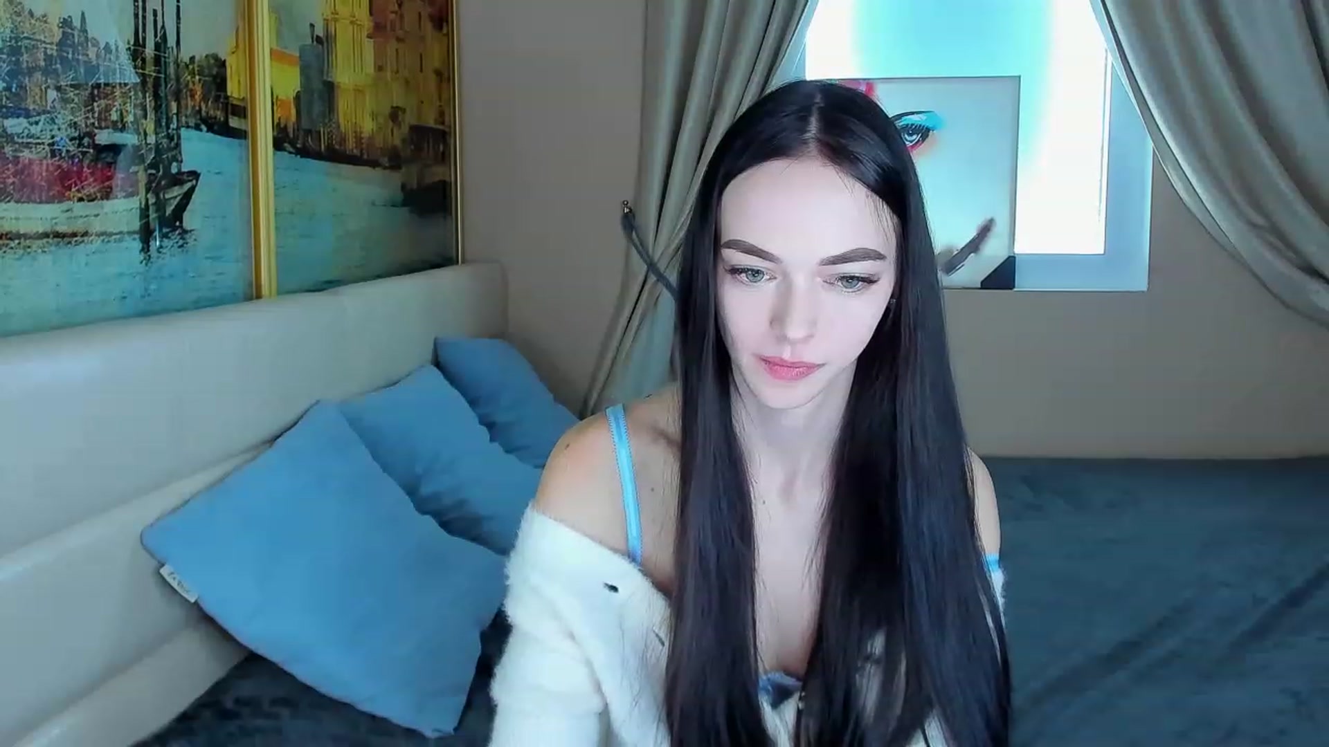 Gallery image thumbnail from Kissable_Hun's myfreecams stream on, 02/04/2023, 17:02 image 8 of 20