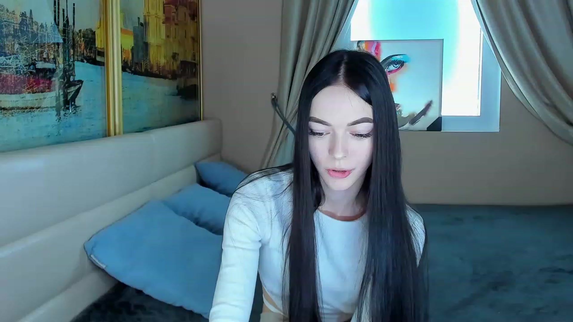 Gallery image thumbnail from Kissable_Hun's myfreecams stream on, 02/05/2023, 15:17 image 9 of 20