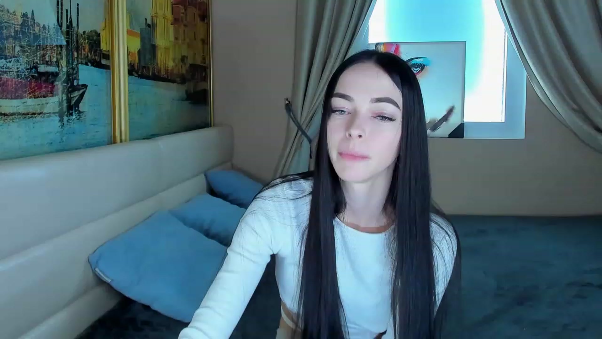 Gallery image thumbnail from Kissable_Hun's myfreecams stream on, 02/05/2023, 15:17 image 7 of 20