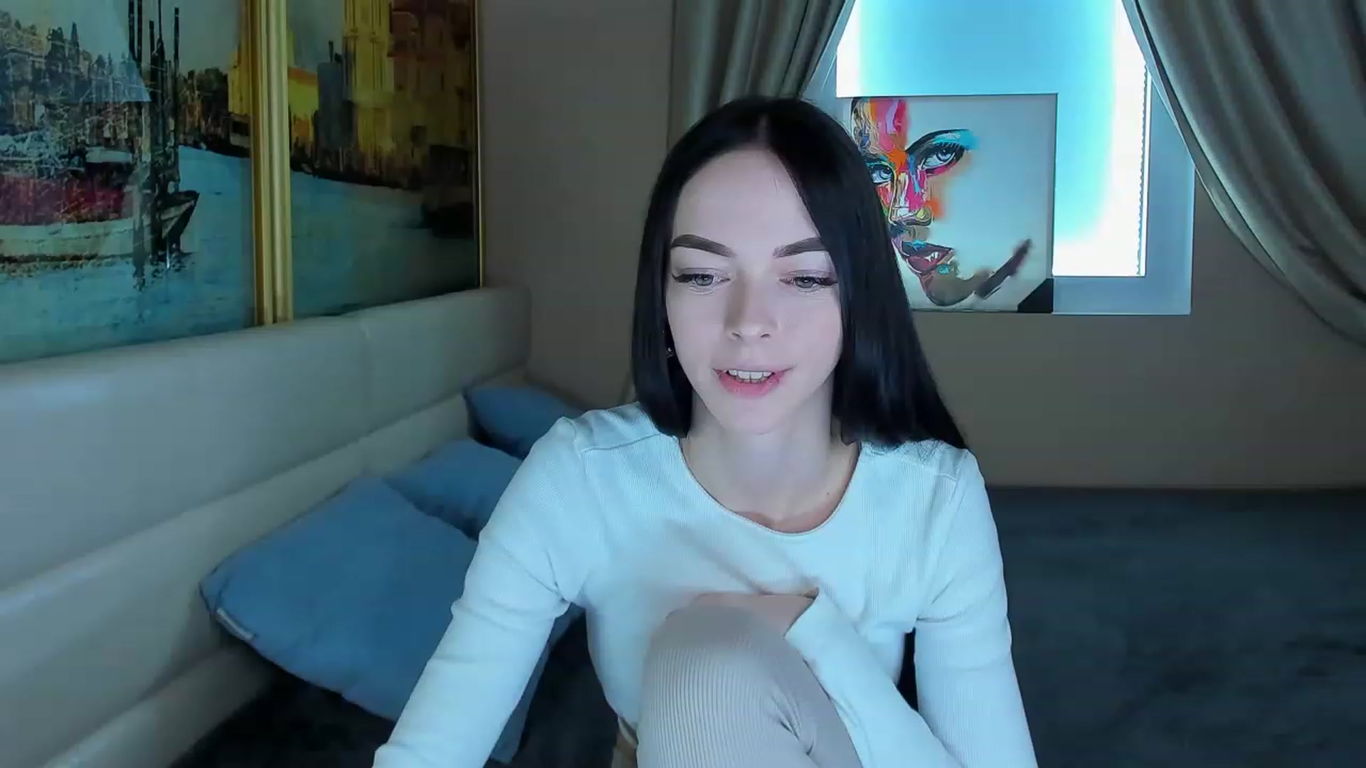 Gallery image thumbnail from Kissable_Hun's myfreecams stream on, 02/05/2023, 15:17 image 14 of 20
