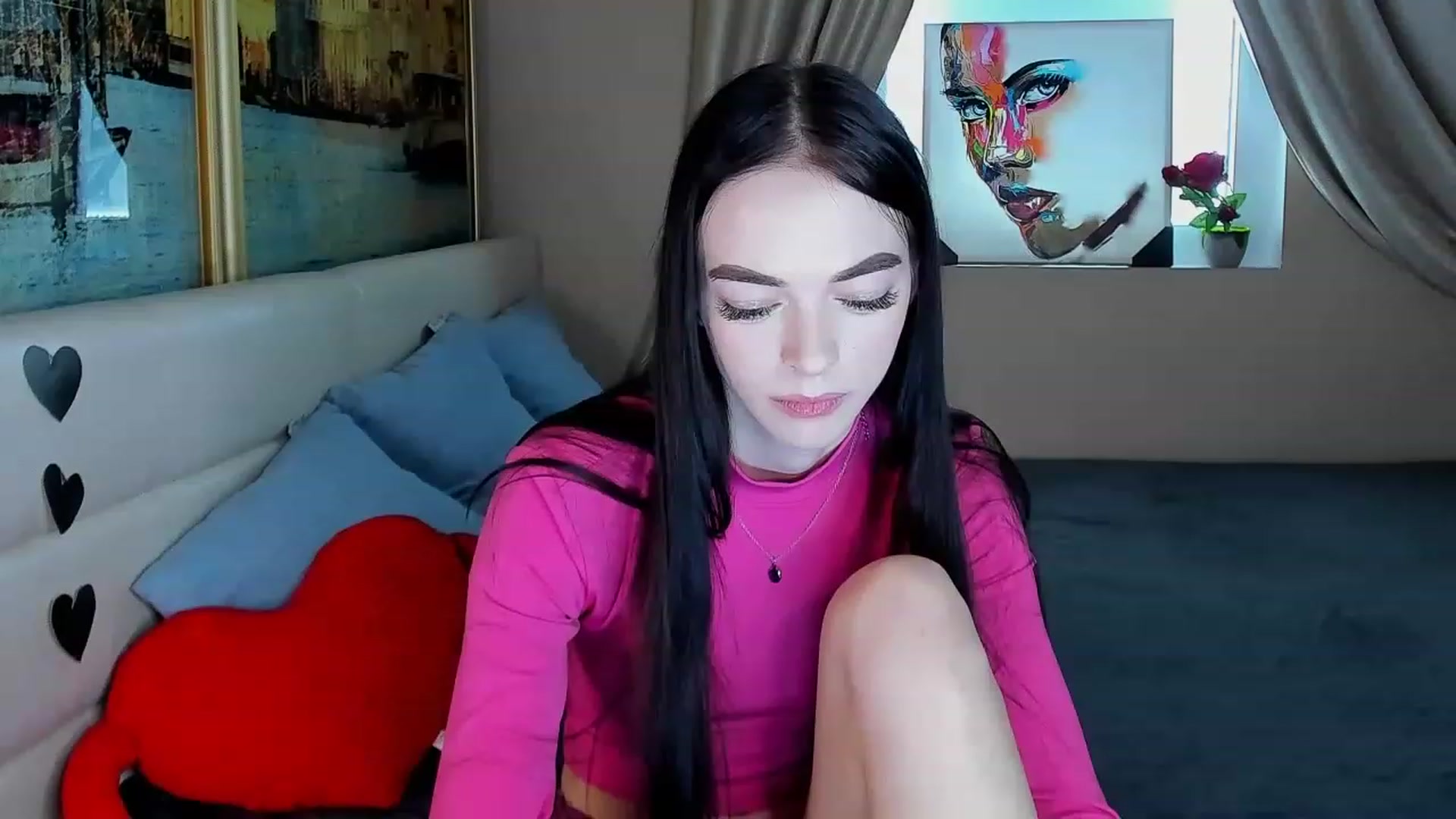 Gallery image thumbnail from Kissable_Hun's myfreecams stream on, 03/02/2023, 12:30 image 14 of 20
