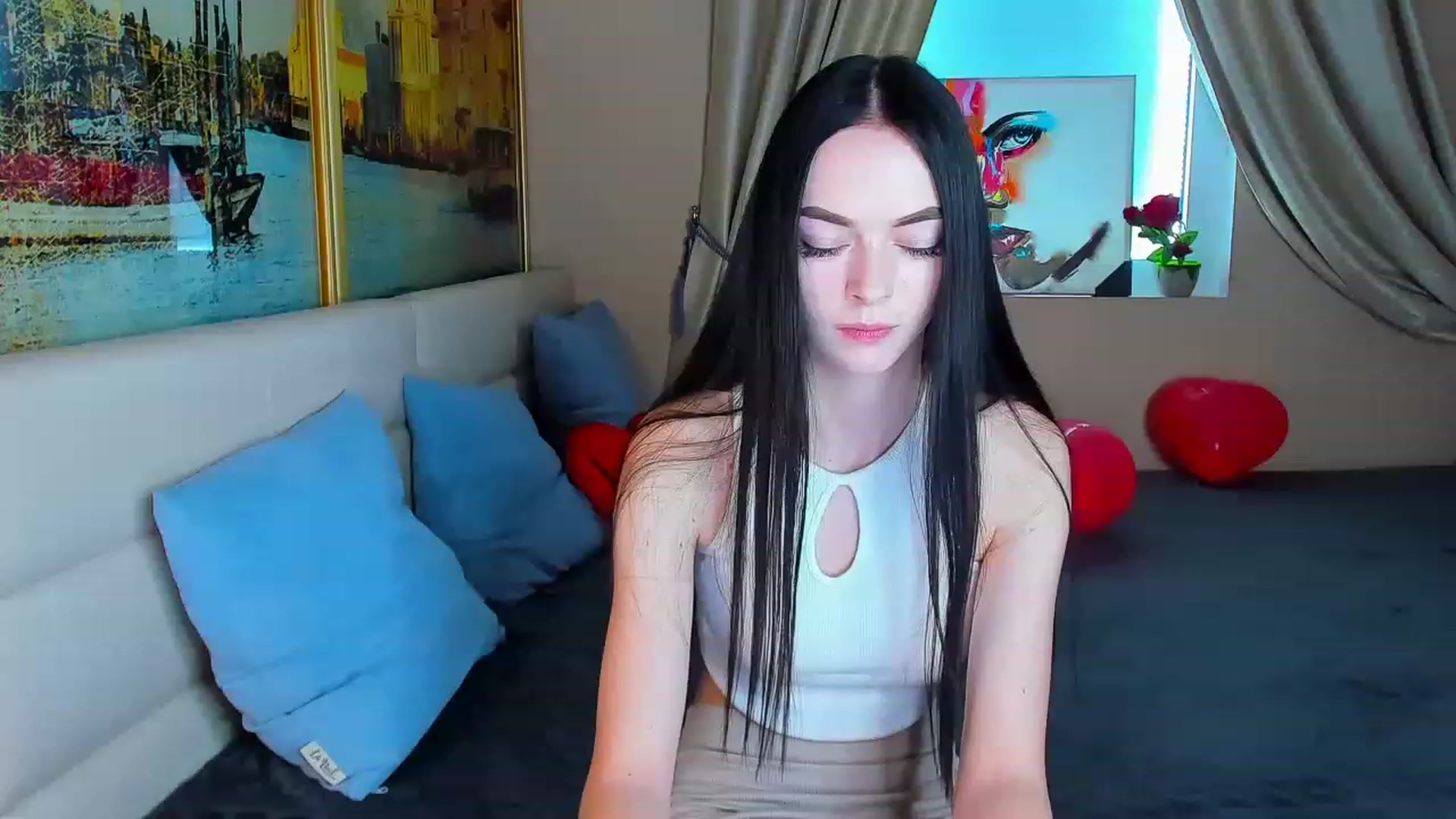 Gallery image thumbnail from Kissable_Hun's myfreecams stream on, 03/13/2023, 15:54 image 5 of 20