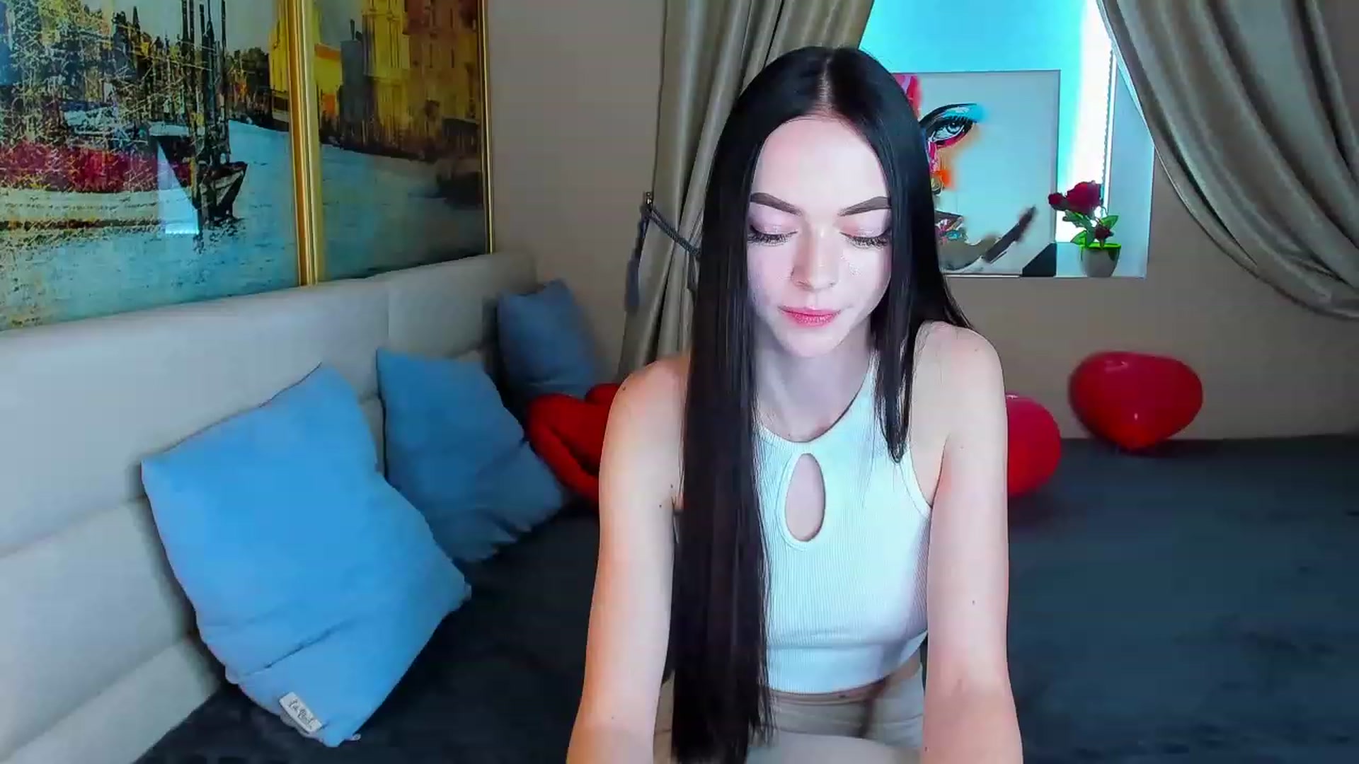 Gallery image thumbnail from Kissable_Hun's myfreecams stream on, 03/13/2023, 15:54 image 13 of 20