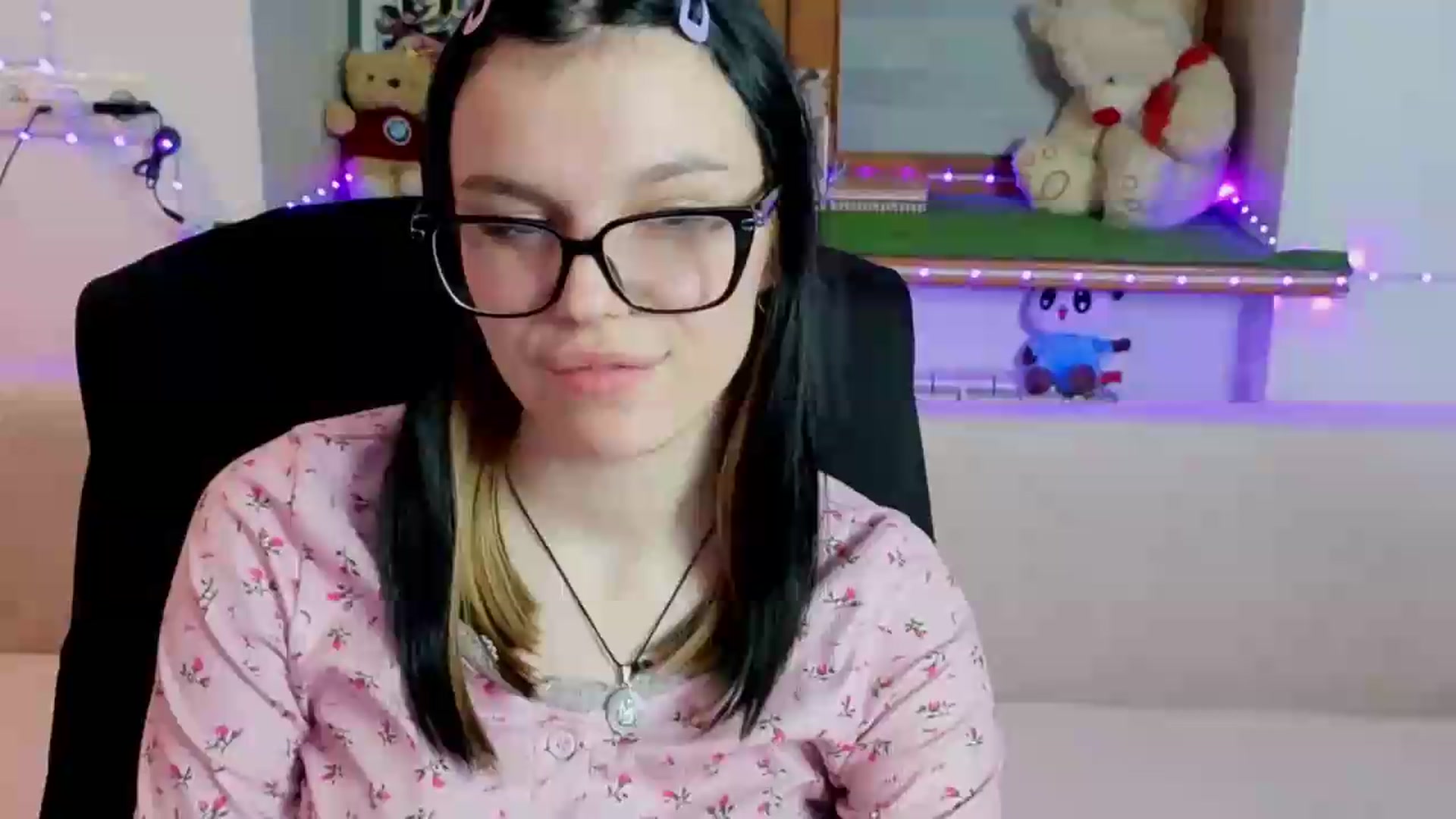 Gallery image thumbnail from Kissalexia's myfreecams stream on, 08/30/2026, 23:34 image 1 of 20