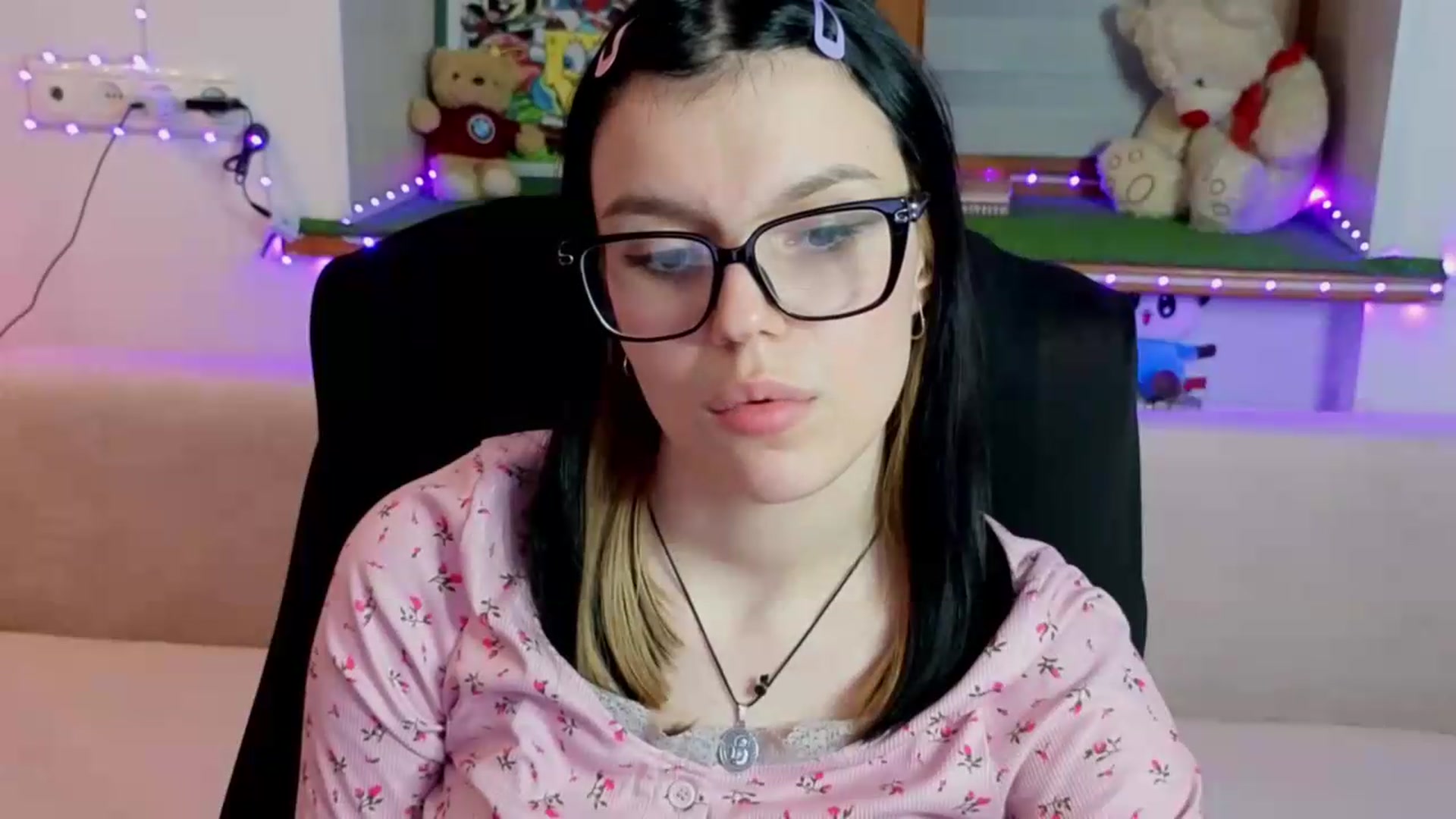 Gallery image thumbnail from Kissalexia's myfreecams stream on, 08/30/2026, 23:34 image 5 of 20