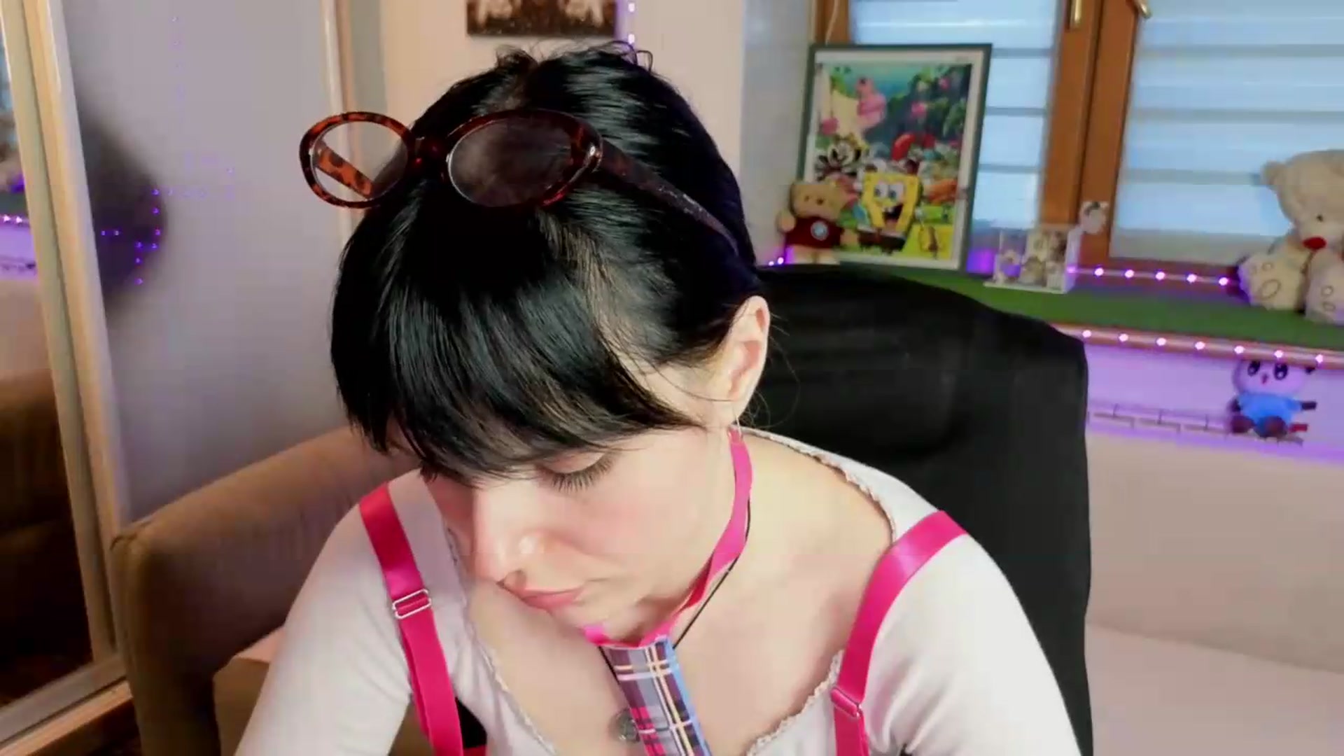 Gallery image thumbnail from Kissalexia's myfreecams stream on, 09/01/2026, 01:00 image 12 of 20
