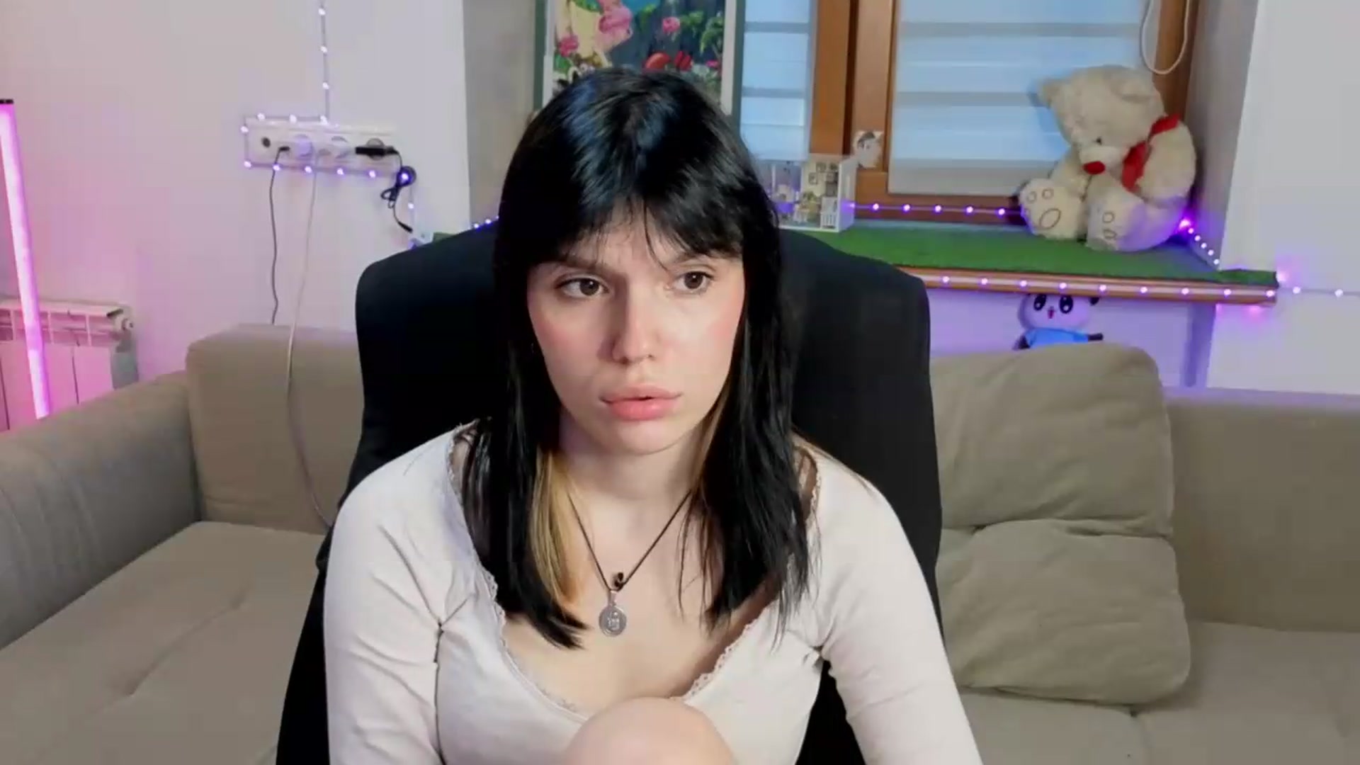 Gallery image thumbnail from Kissalexia's myfreecams stream on, 09/02/2026, 01:00 image 19 of 20