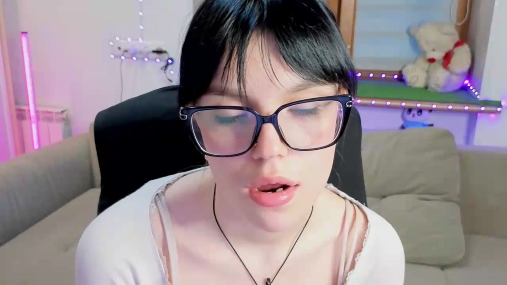 Gallery image thumbnail from Kissalexia's myfreecams stream on, 09/02/2026, 01:00 image 5 of 20