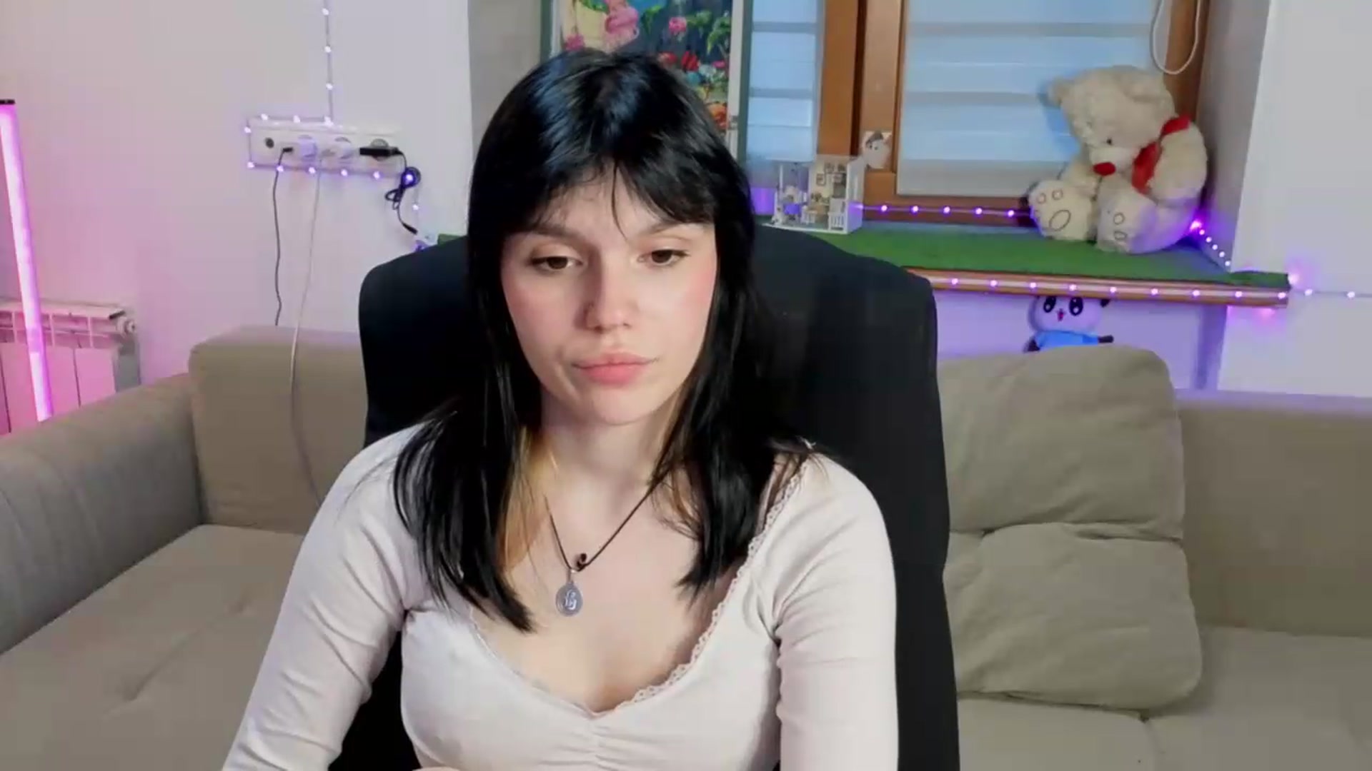 Gallery image thumbnail from Kissalexia's myfreecams stream on, 09/02/2026, 01:00 image 17 of 20