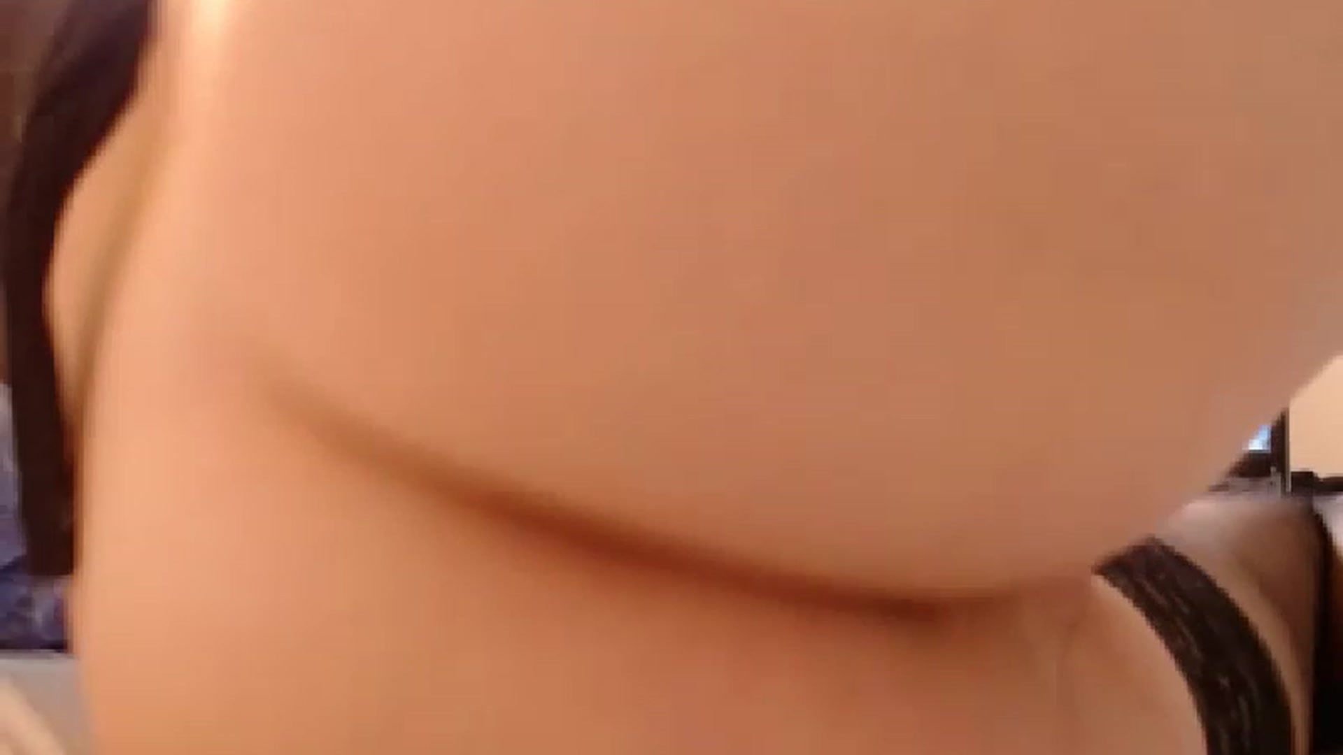 Gallery image thumbnail from Kisschantell's myfreecams stream on, 11/15/2022, 07:34 image 13 of 20