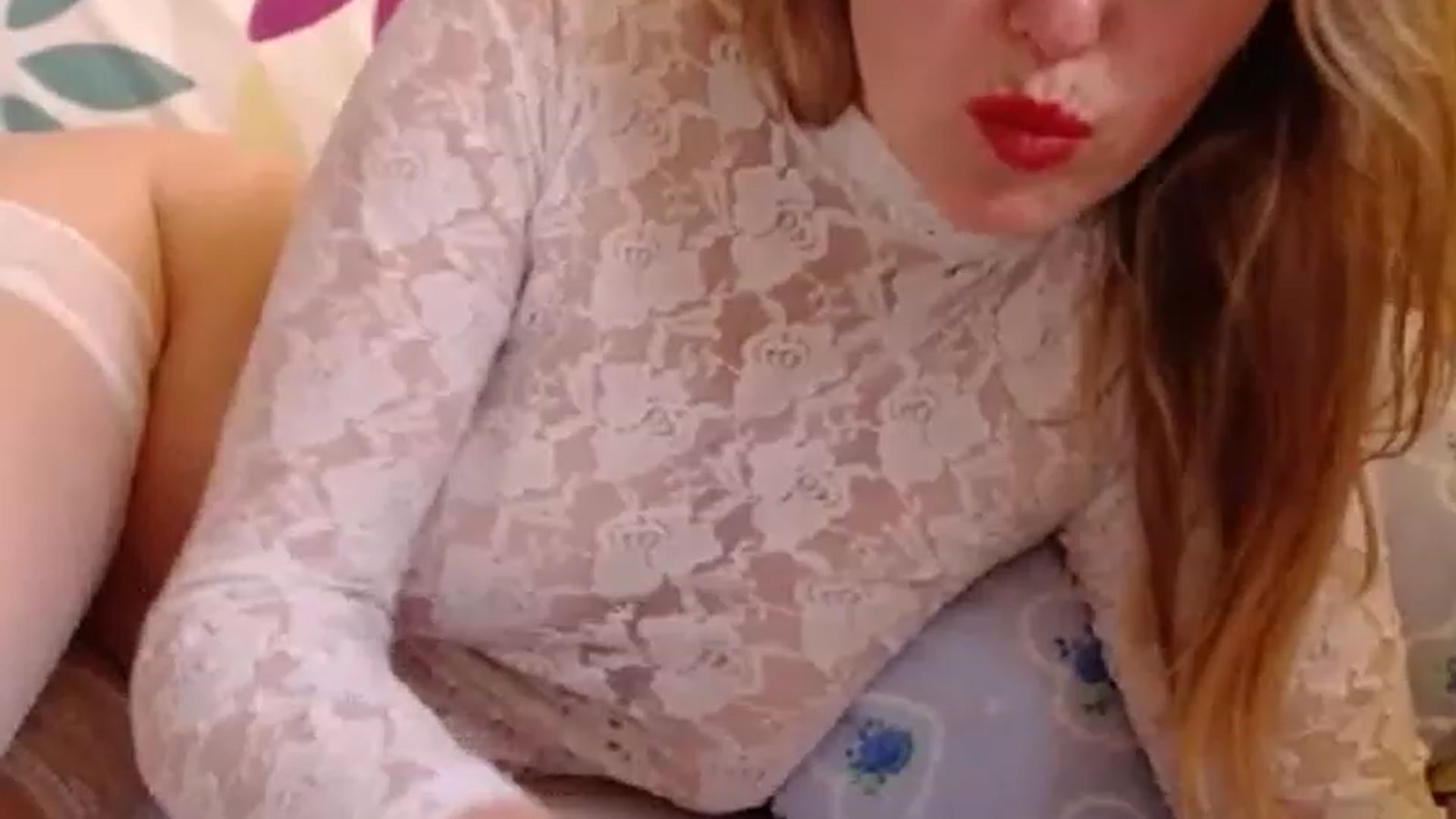 Gallery image thumbnail from Kisschantell's myfreecams stream on, 02/17/2023, 12:47 image 13 of 20