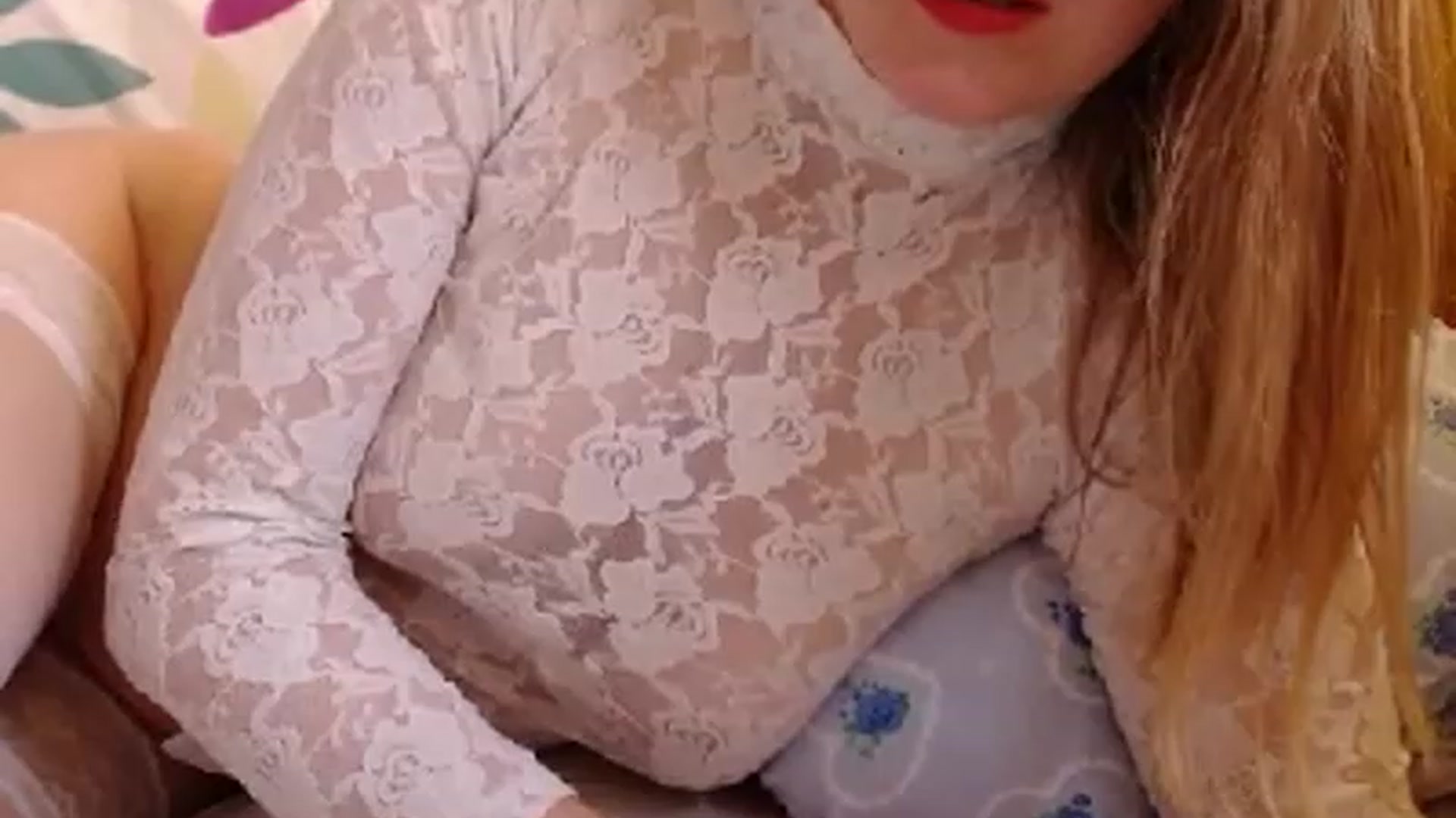 Gallery image thumbnail from Kisschantell's myfreecams stream on, 02/17/2023, 12:47 image 15 of 20