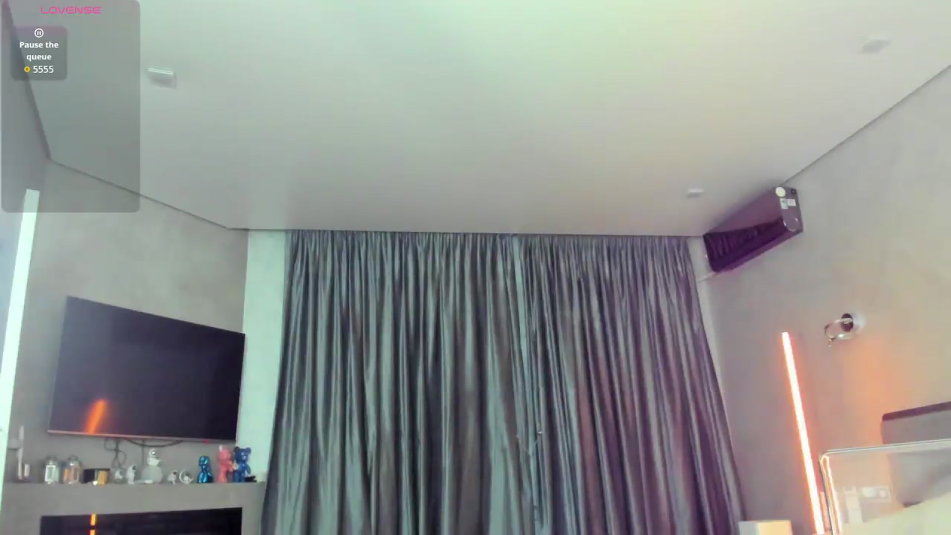 Gallery image thumbnail from KissesK_'s myfreecams stream on, 09/23/2026, 15:25 image 13 of 20