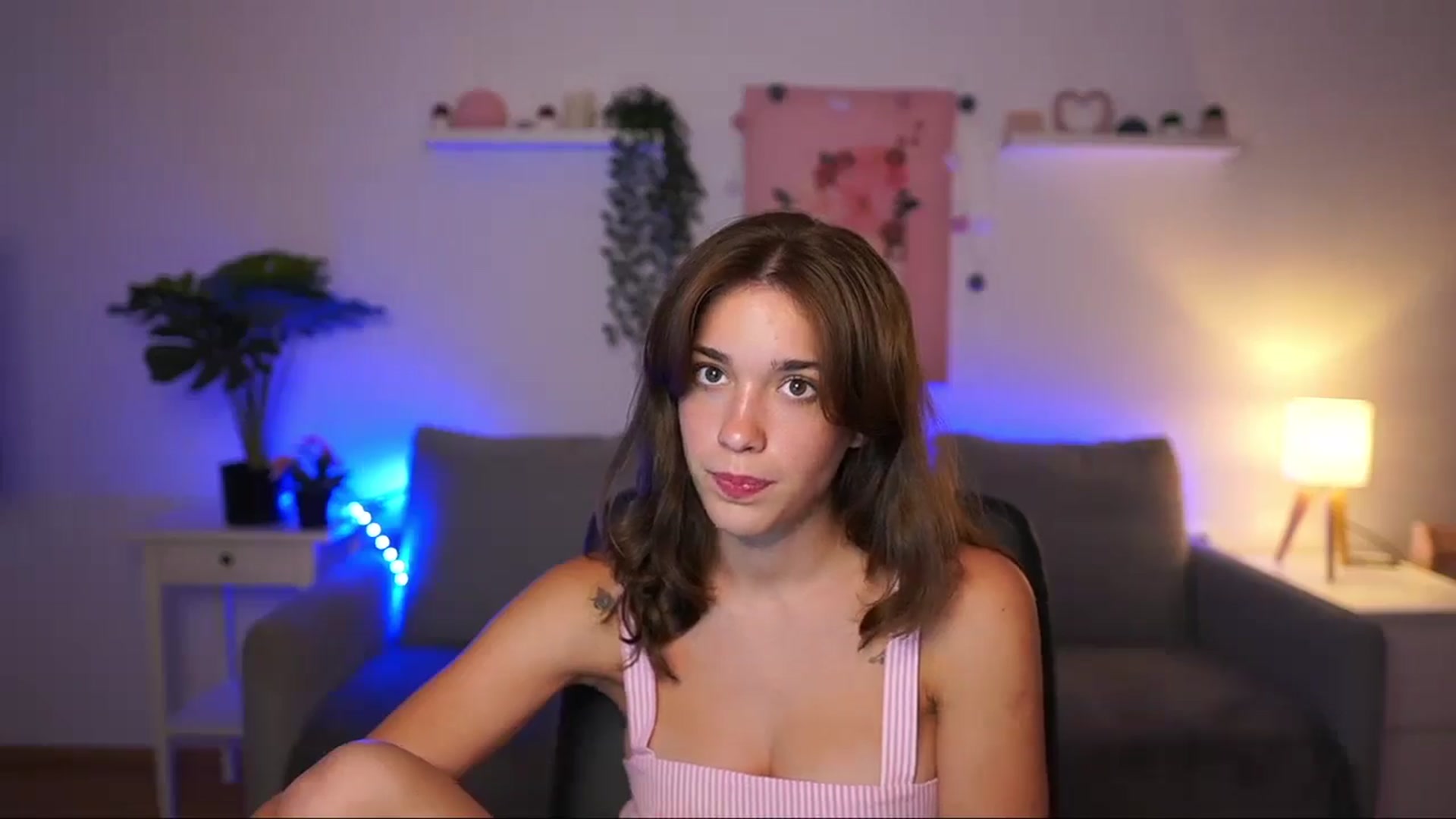 Gallery image thumbnail from Kissiecat's myfreecams stream on, 07/30/2025, 22:39 image 10 of 20
